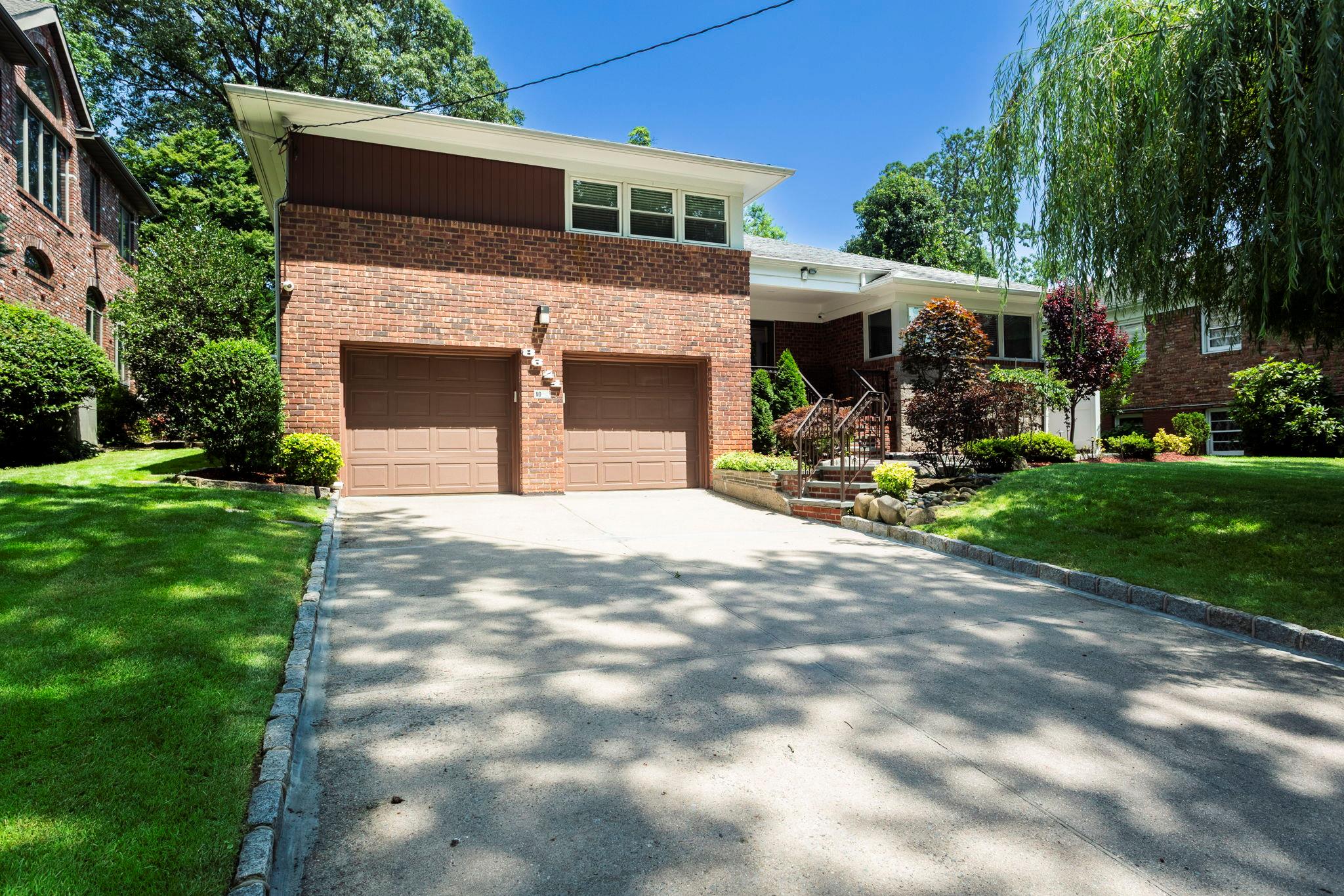 #1 photo, 86-41 Marengo Street, Holliswood , NY 11423