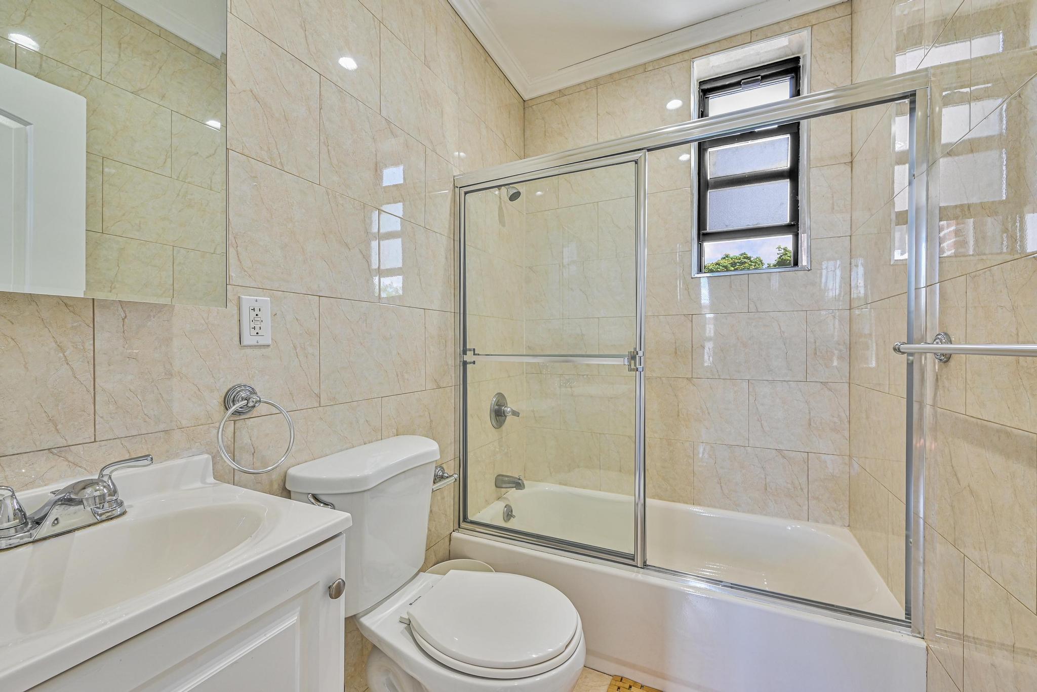 #11 photo, 5130 35th Street, クイーンズ区 Long Island City , NY 11101