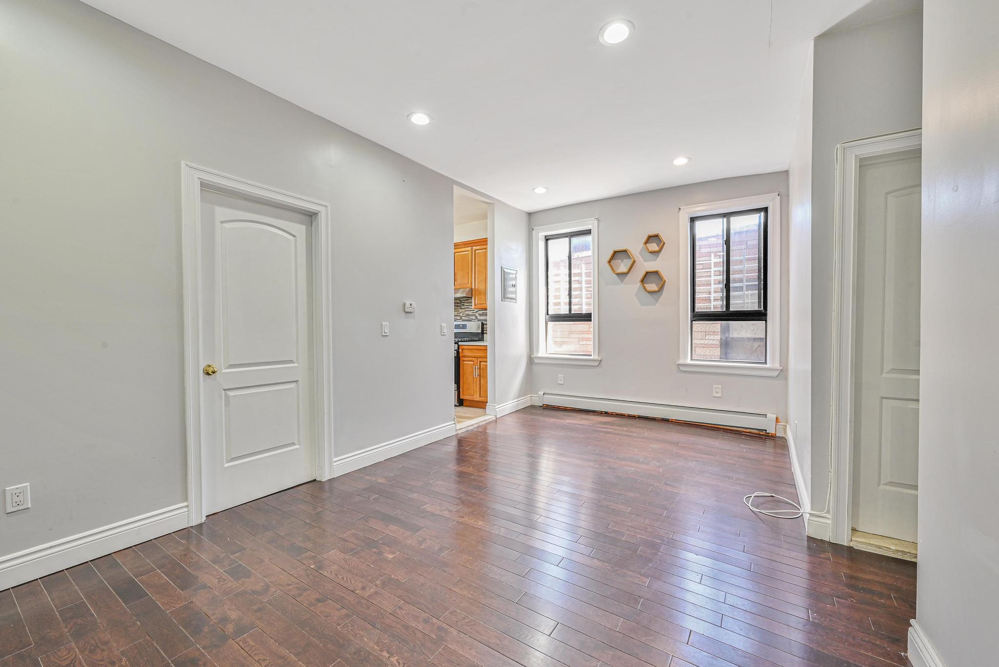 #6 photo, 5130 35th Street, クイーンズ区 Long Island City , NY 11101