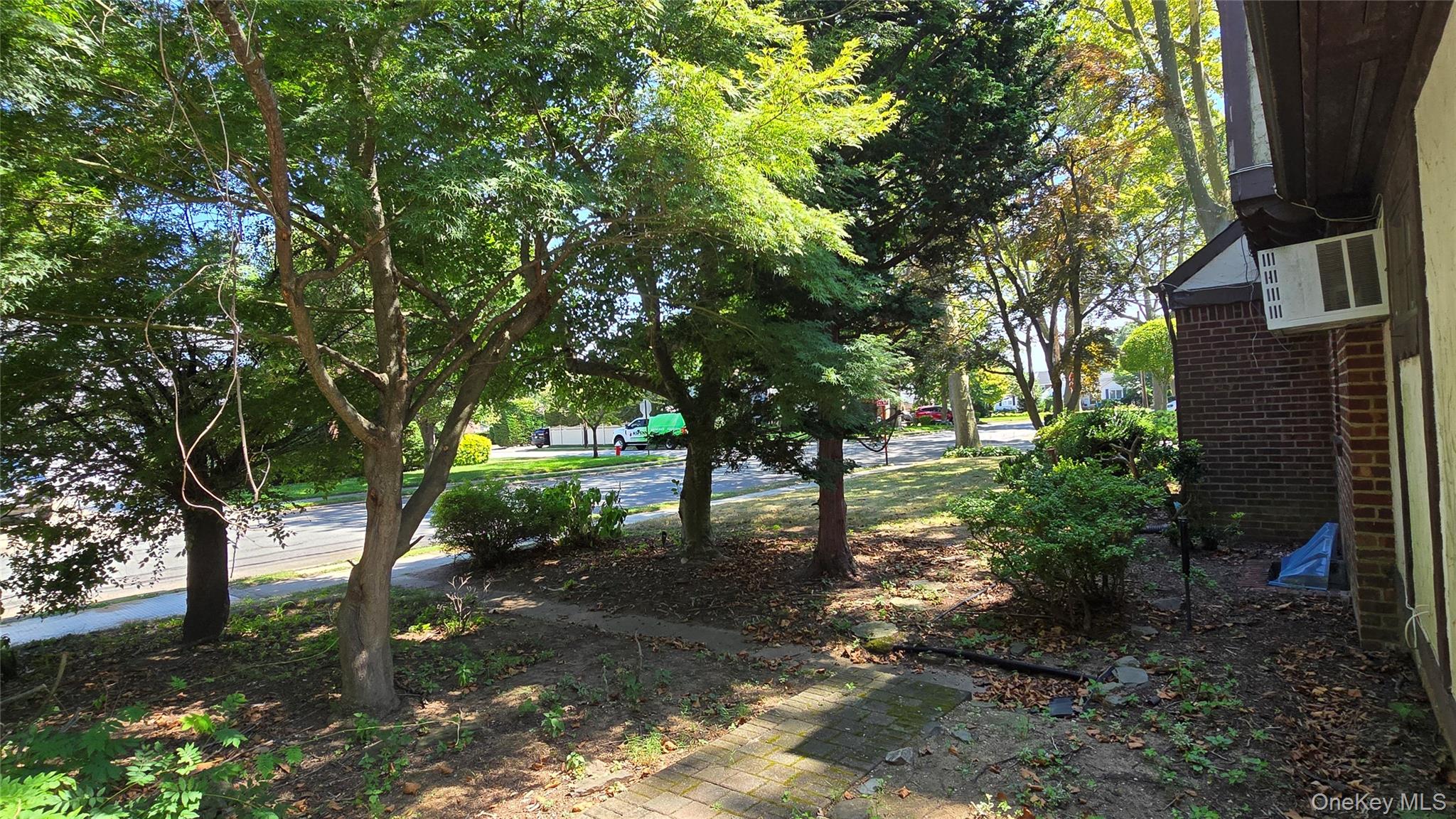 #2 photo, 146 Malverne Avenue, ナッソー郡 Malverne , NY 11565