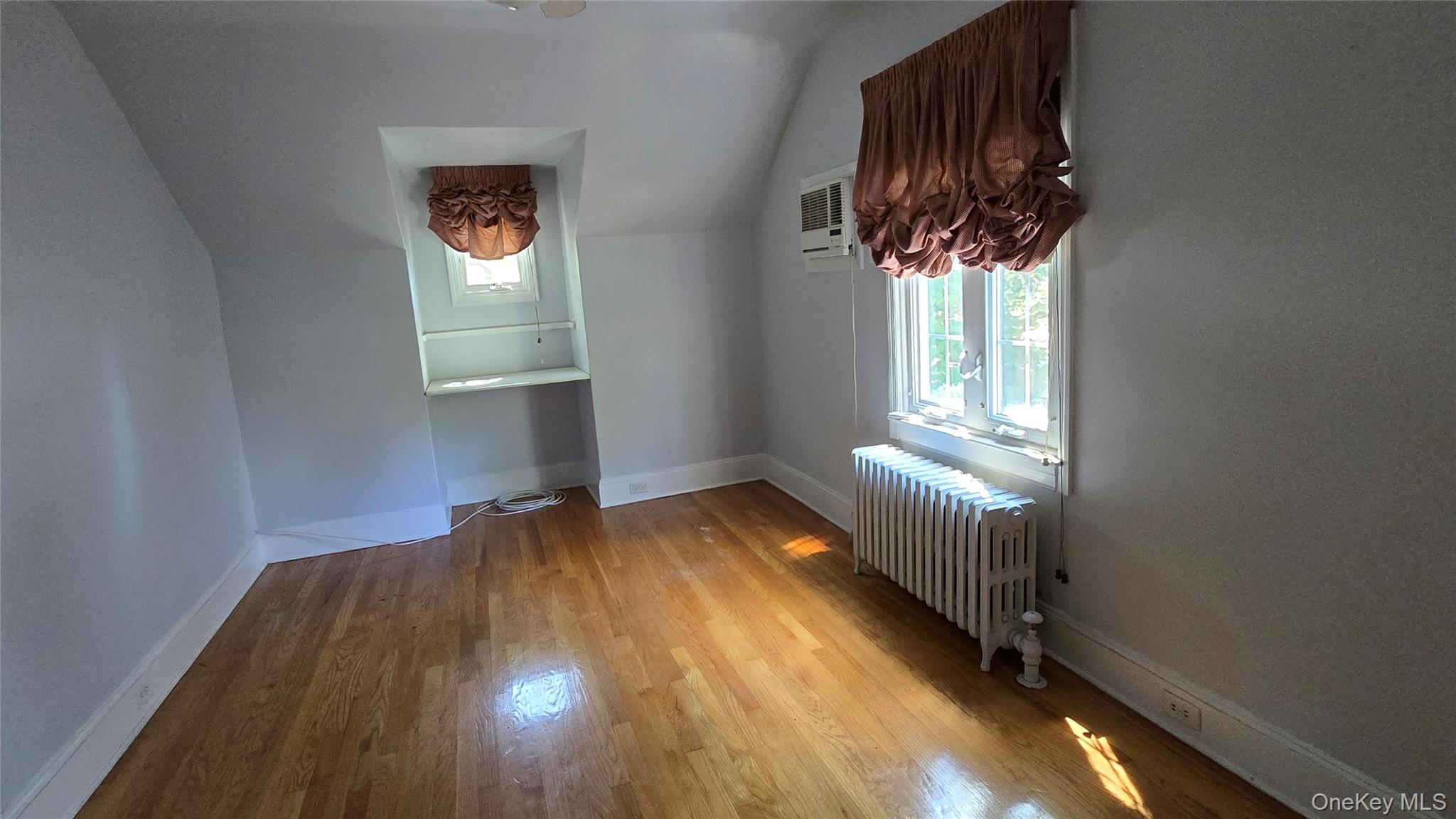 #4 photo, 146 Malverne Avenue, ナッソー郡 Malverne , NY 11565