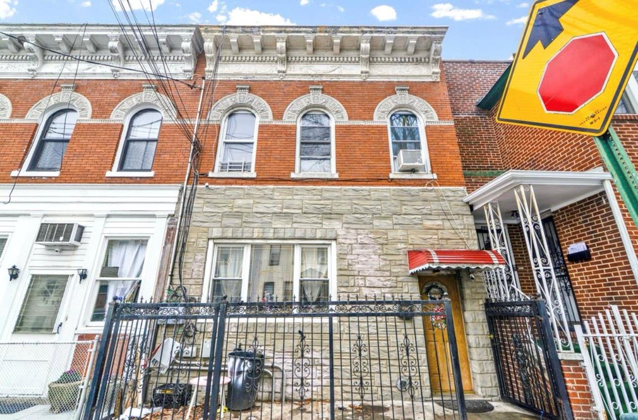 #1 photo, 88-22 85 Street, Woodhaven , NY 11421