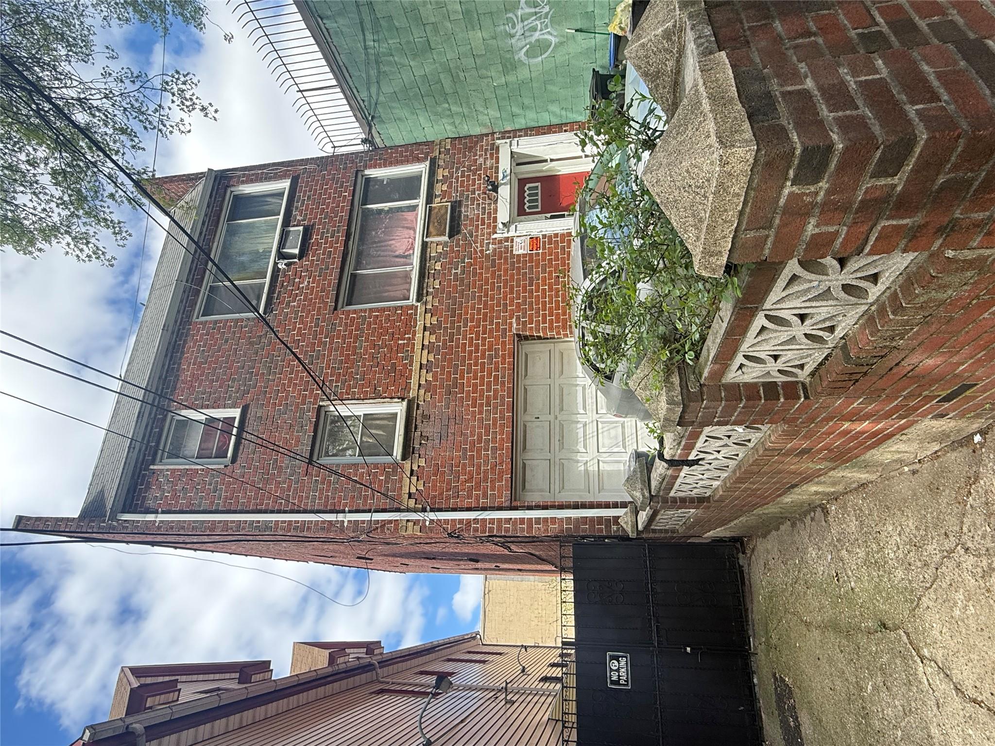 #1 photo, 40-06 95 Street, Elmhurst , NY 11373
