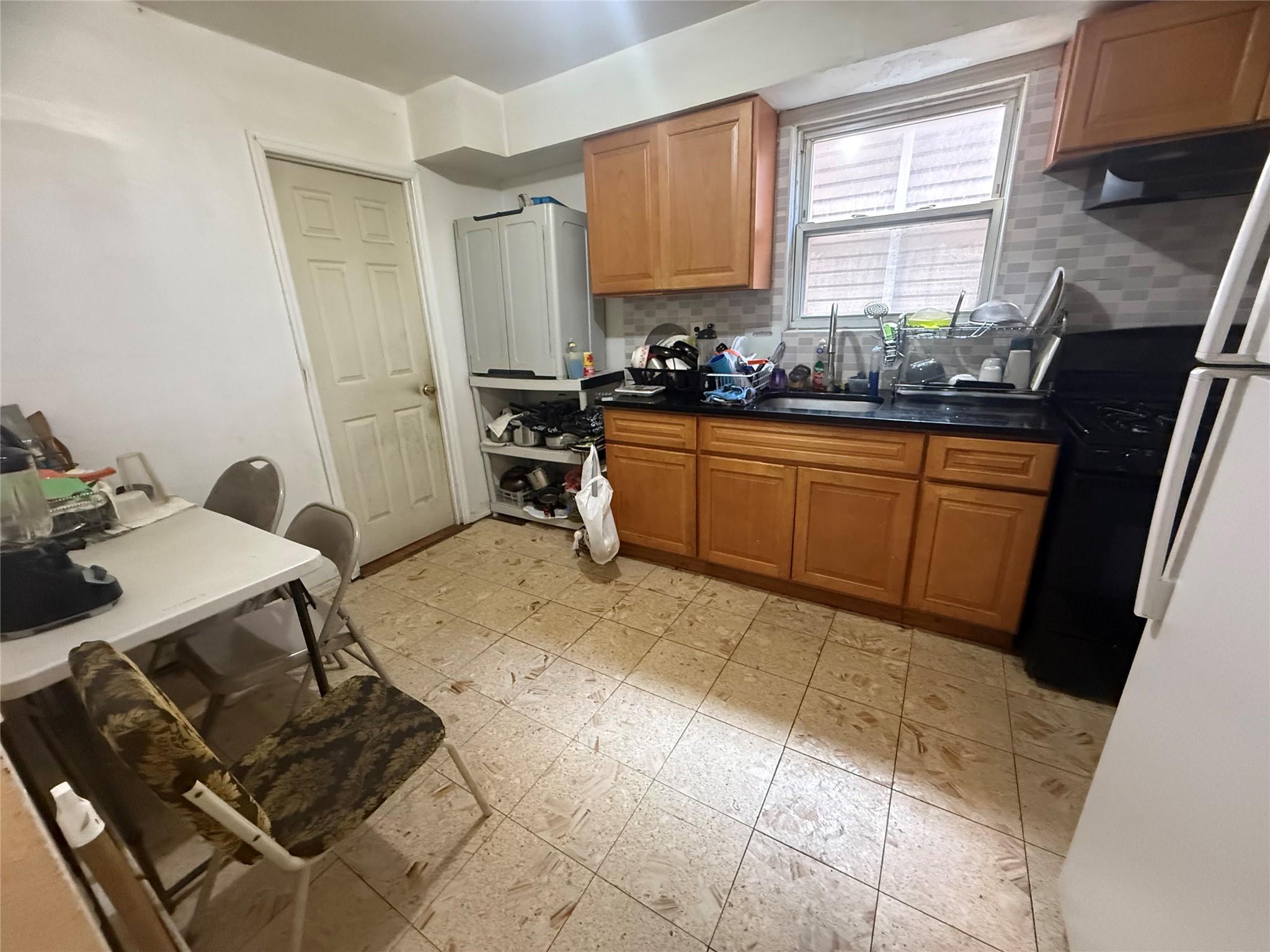 #2 photo, 40-06 95 Street, クイーンズ区 Elmhurst , NY 11373