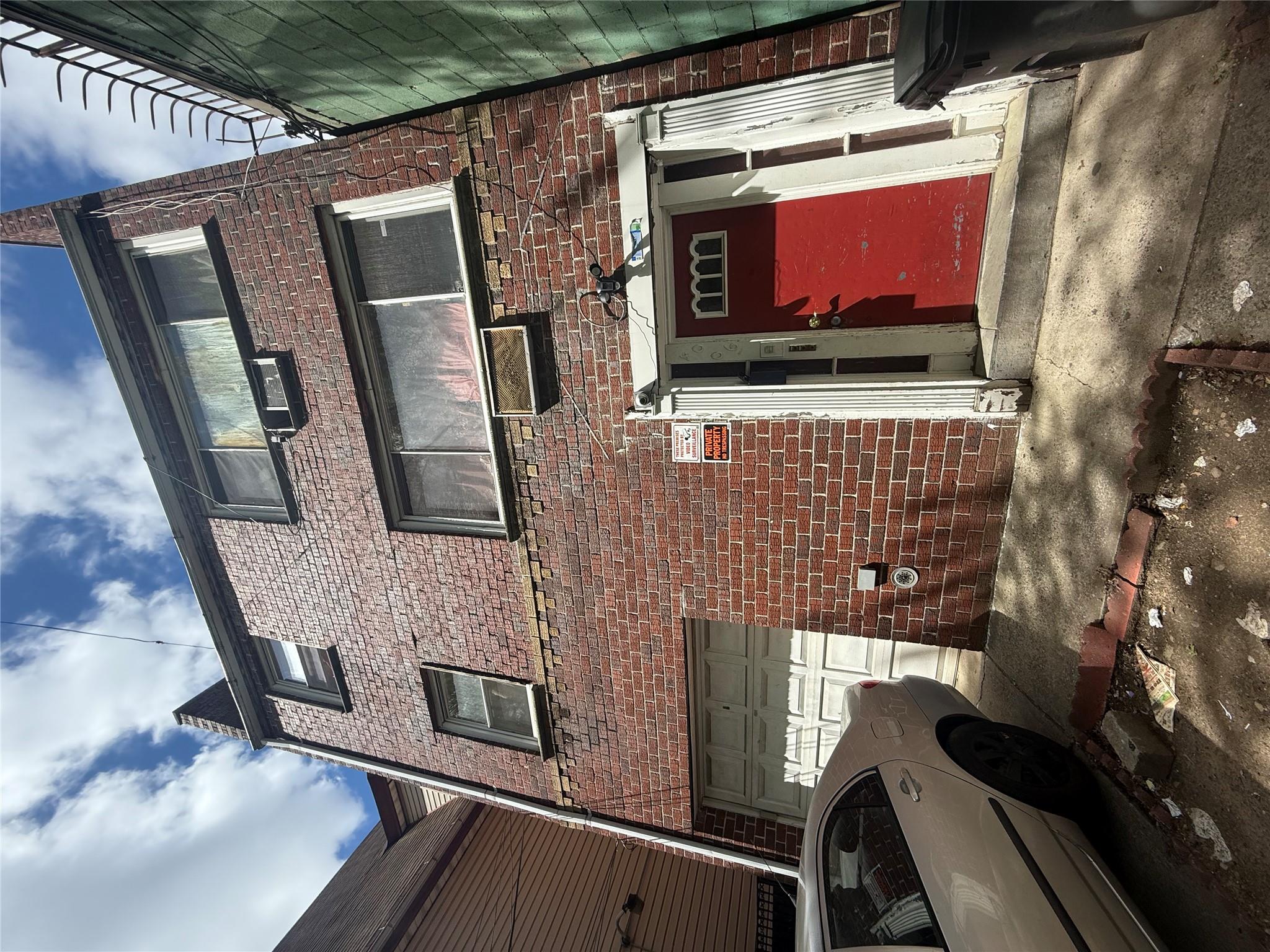 #3 photo, 40-06 95 Street, クイーンズ区 Elmhurst , NY 11373