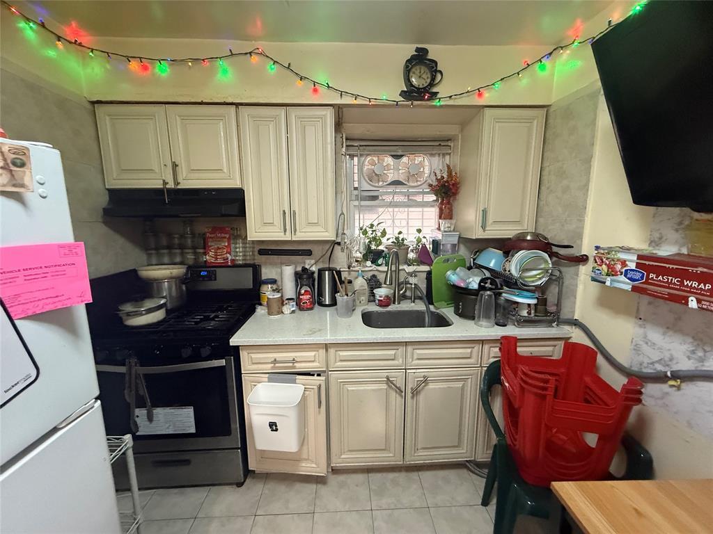 #7 photo, 40-06 95 Street, クイーンズ区 Elmhurst , NY 11373