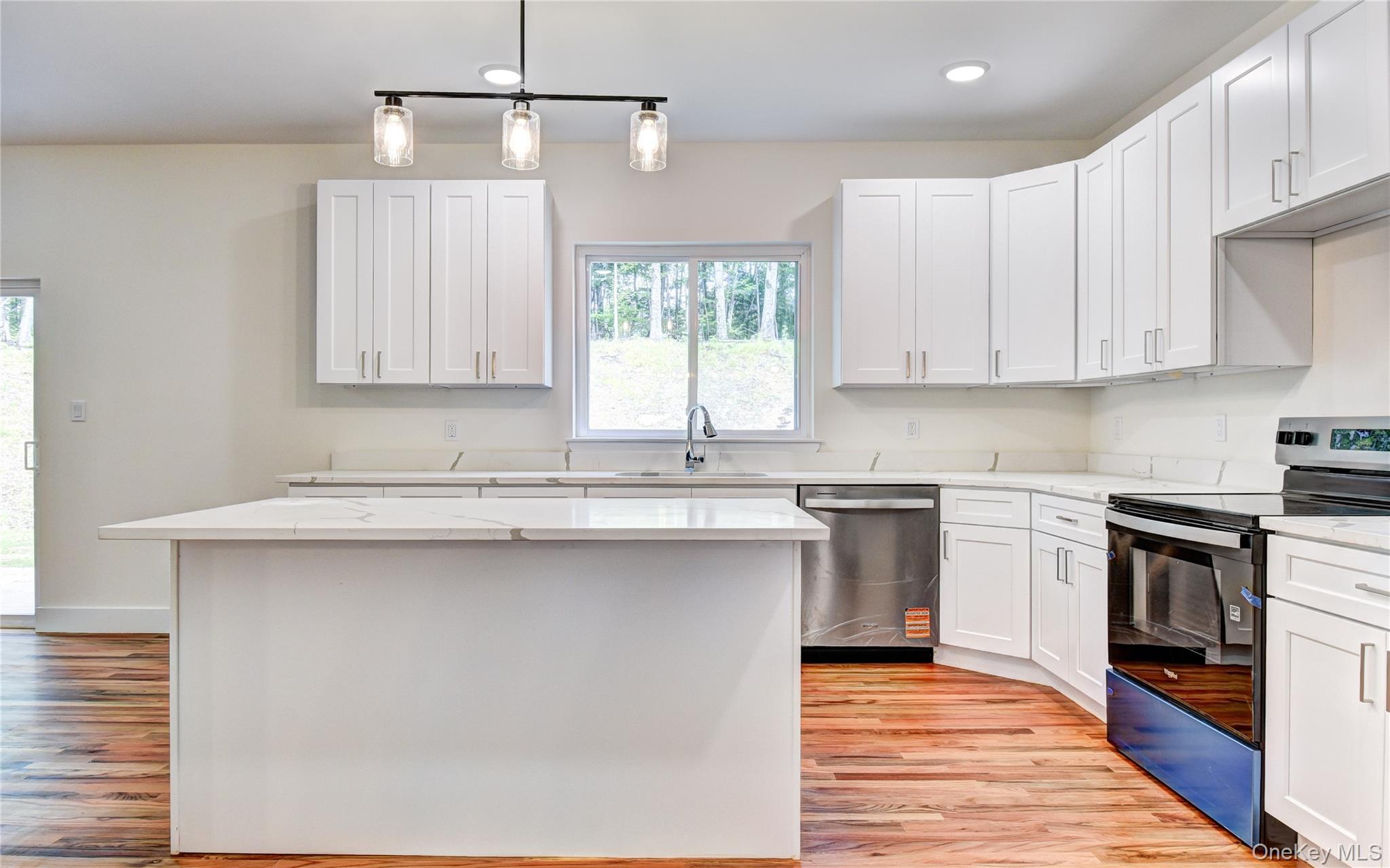 #11 photo, 17 Black Gum Court, 紐約州 Newburgh , NY 12550