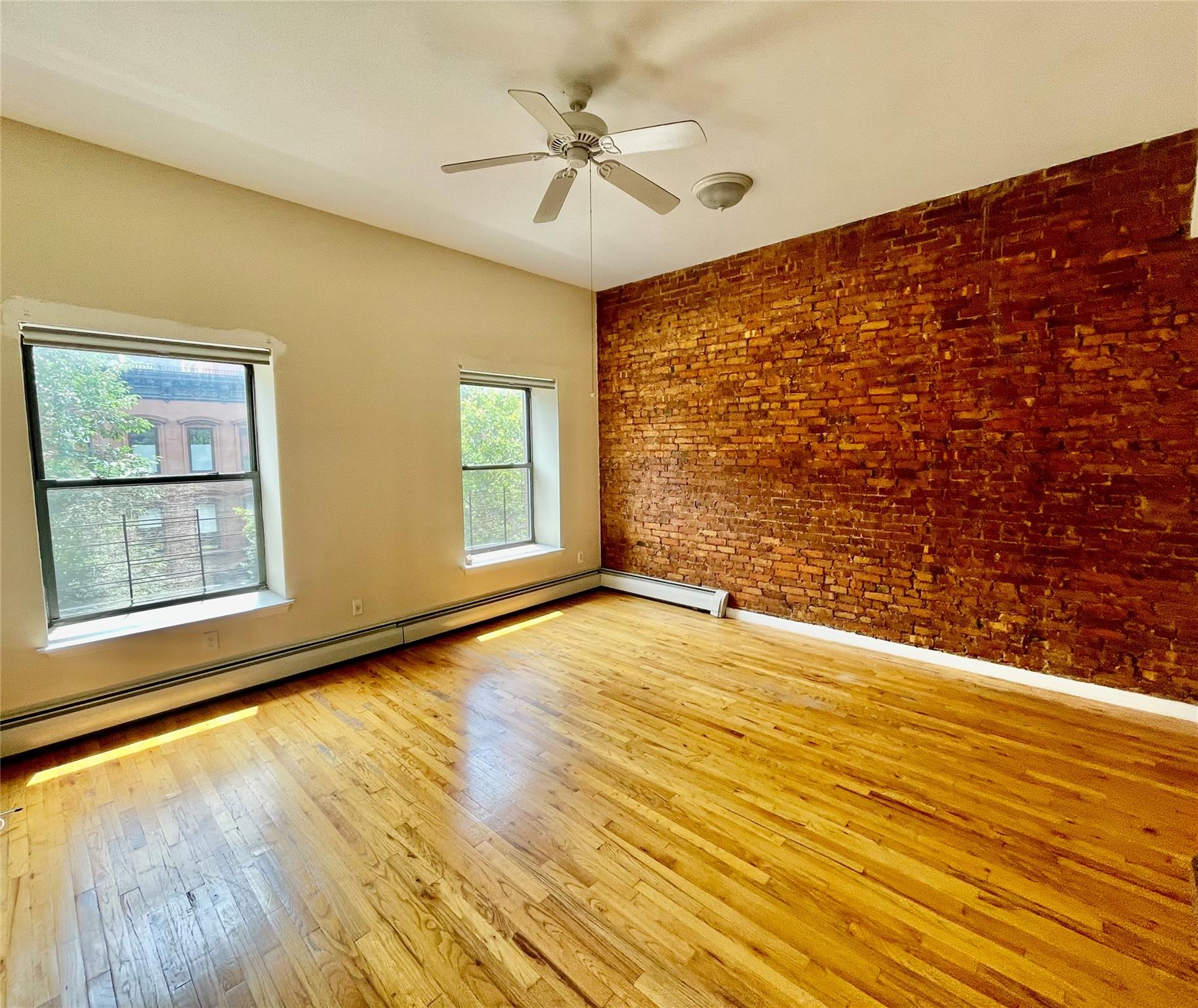 #1 photo, 25 E 126th Street, New York (Manhattan) , NY 10035