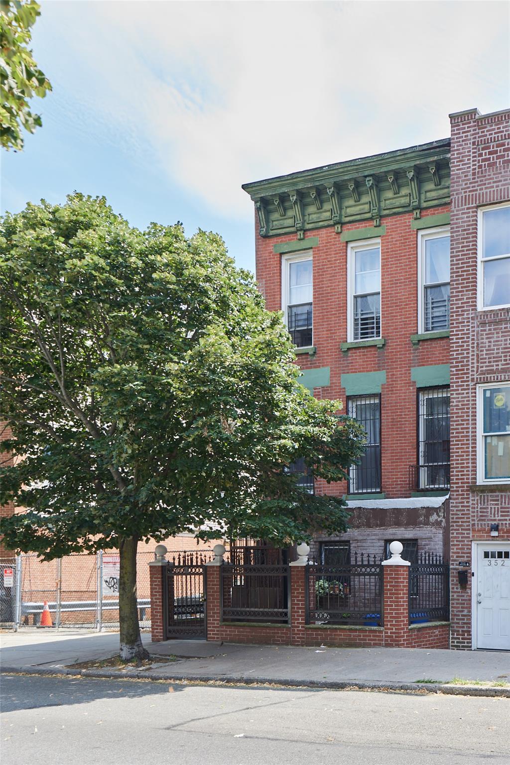 #1 photo, 354 S 5th Street, Brooklyn , NY 11211