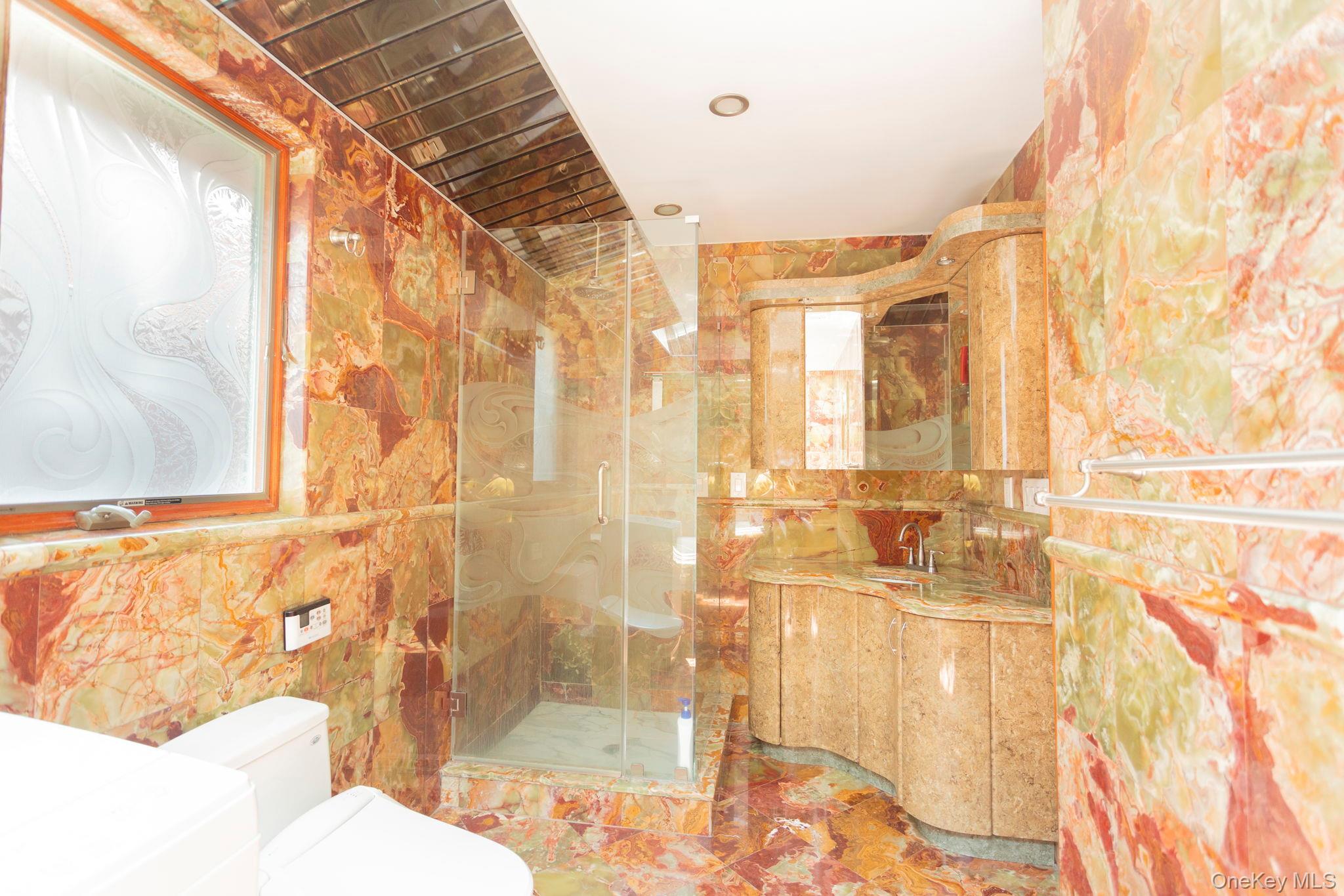 #16 photo, 183-19 69th Avenue, クイーンズ区 Fresh Meadows , NY 11366