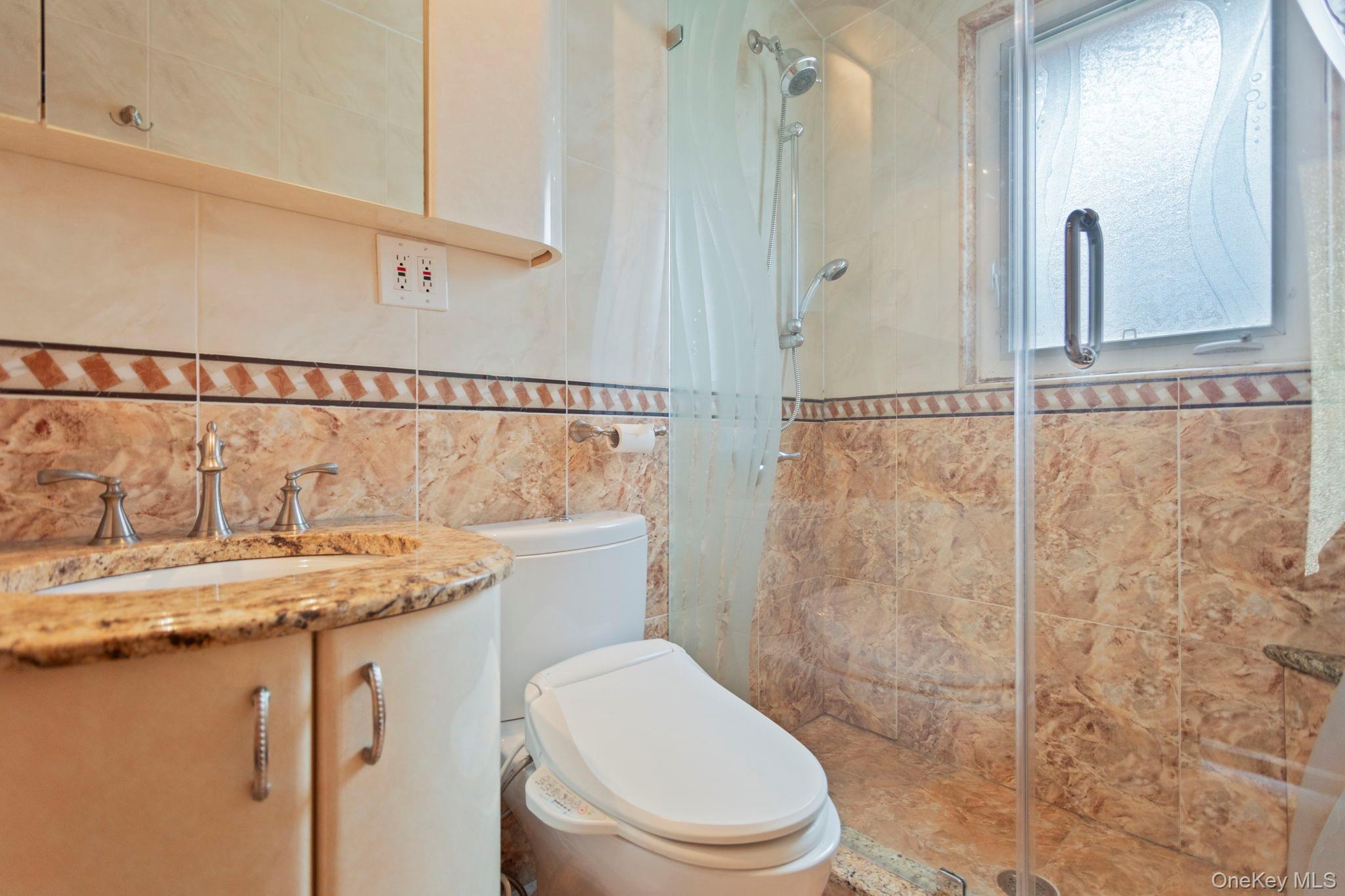 #19 photo, 183-19 69th Avenue, クイーンズ区 Fresh Meadows , NY 11366