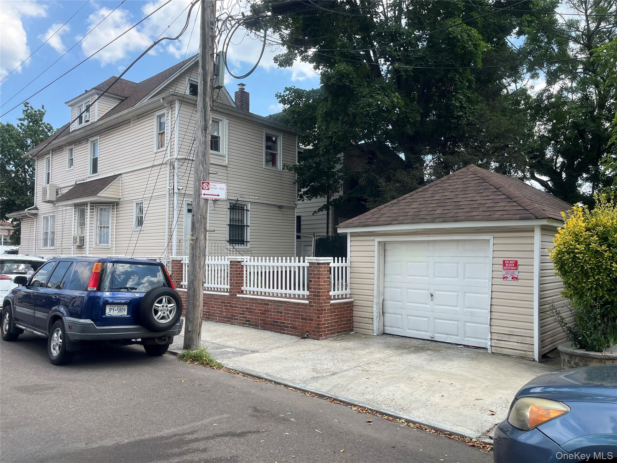 #3 photo, 87-52 143rd Street, كوينز Briarwood , NY 11435