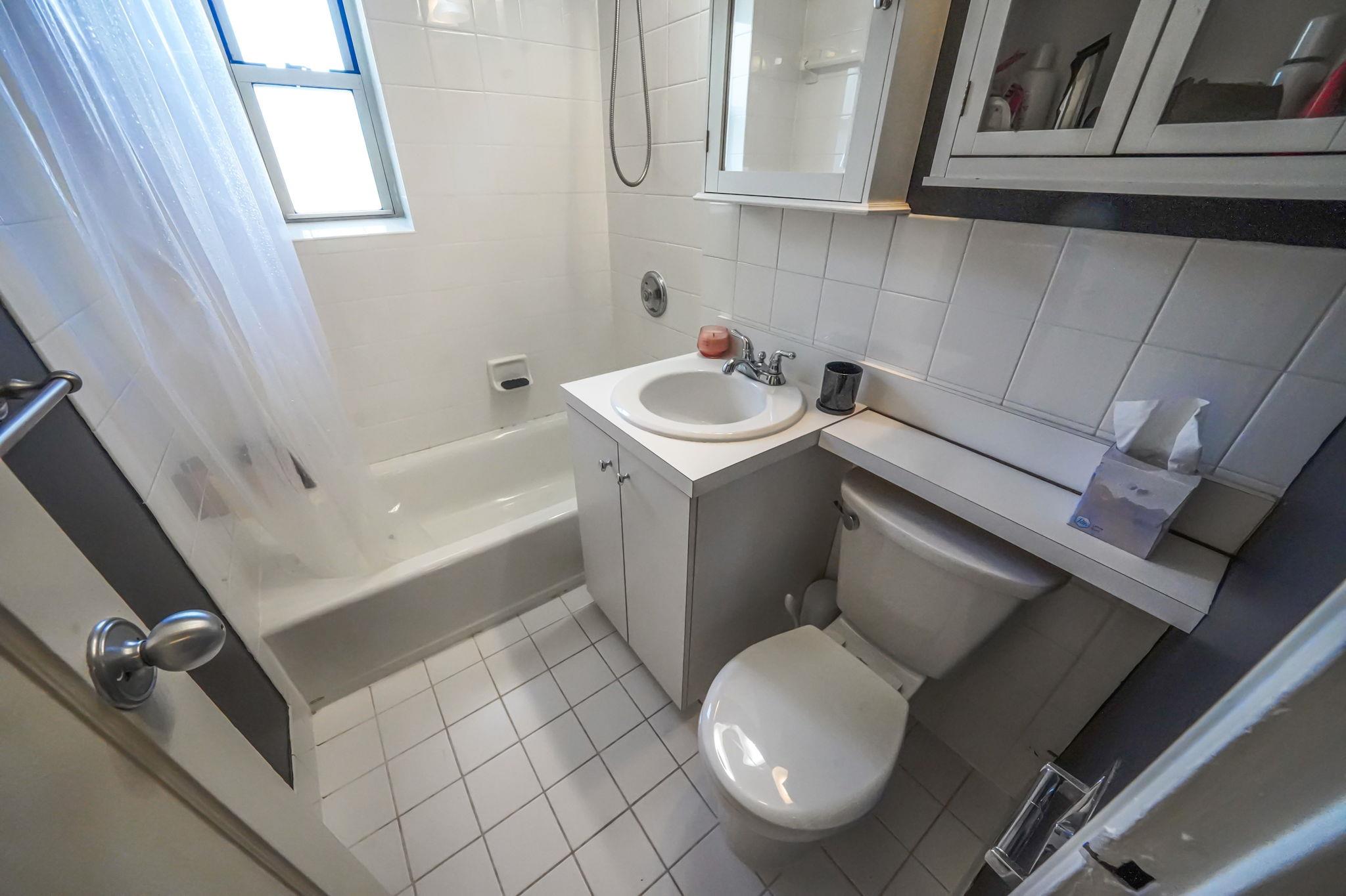 #11 photo, 4 S Forrest Avenue, ナッソー郡 Rockville Centre , NY 11570