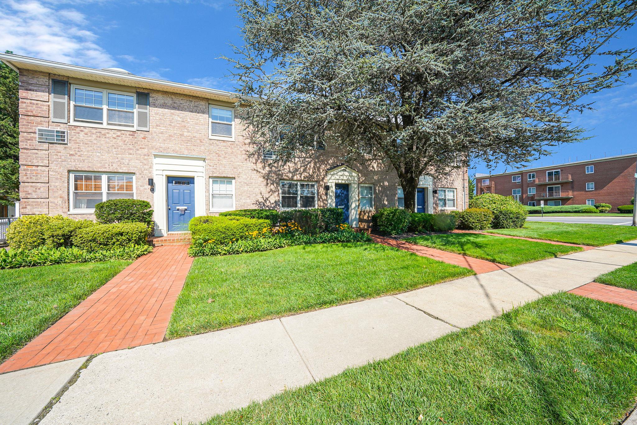 #2 photo, 4 S Forrest Avenue, ナッソー郡 Rockville Centre , NY 11570