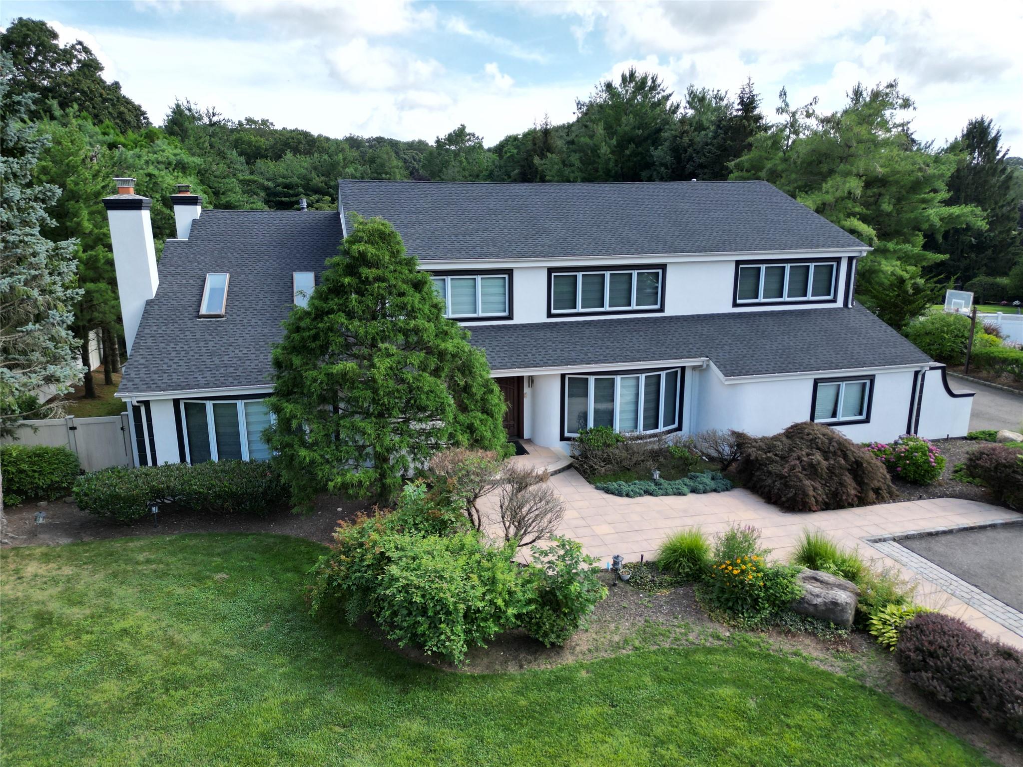 #1 photo, 55 Westwood Court, Woodbury , NY 11797