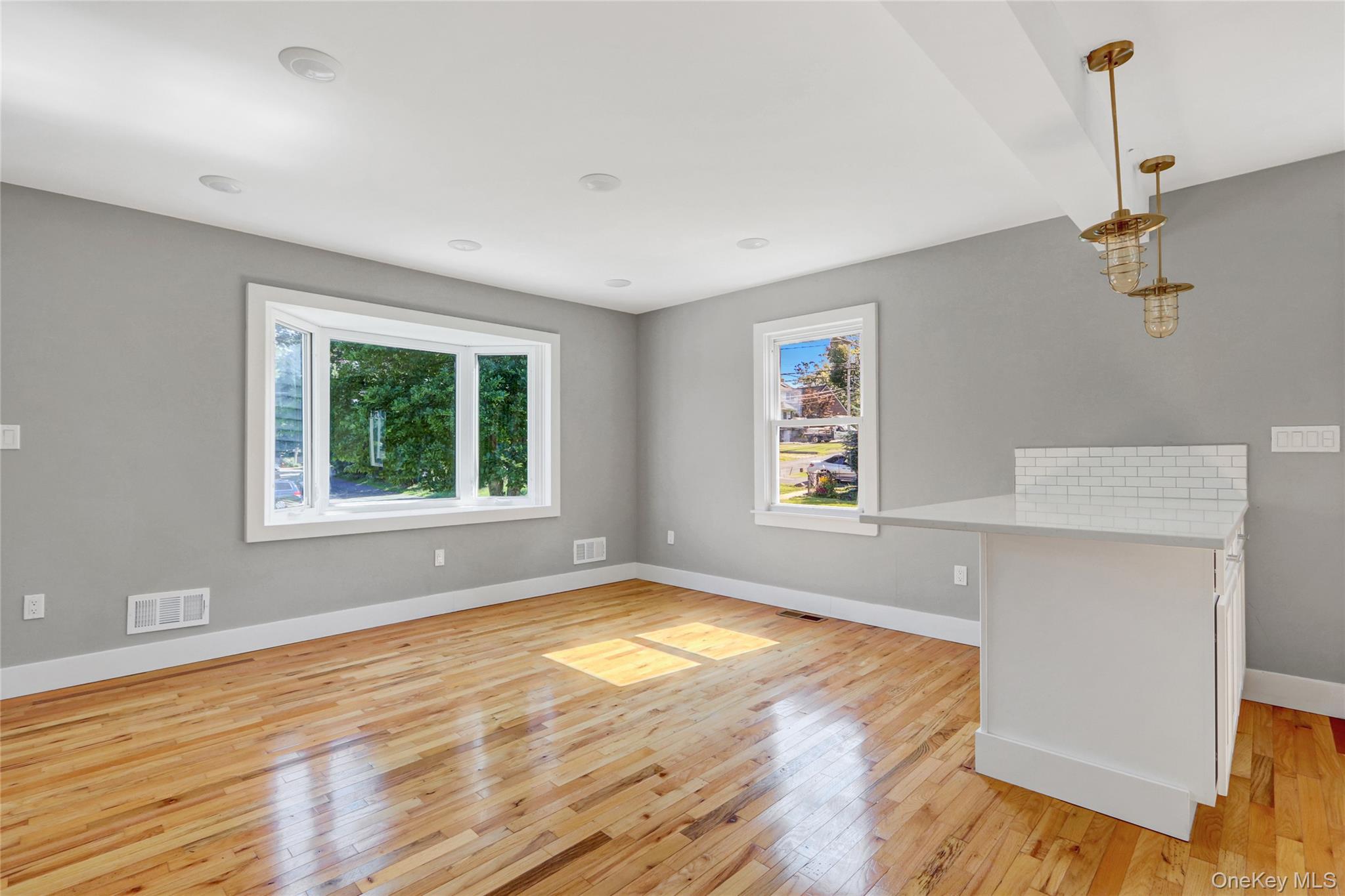 #4 photo, 74 Delaware Road, Yonkers , NY 10710