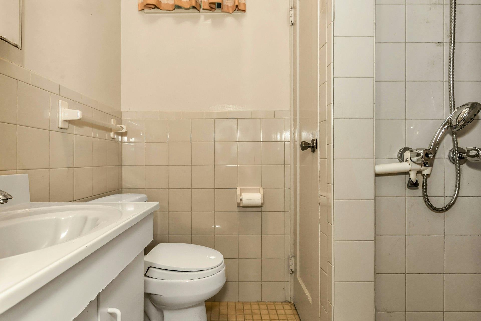 #20 photo, 32-50 77th Street, クイーンズ区 Jackson Heights , NY 11370