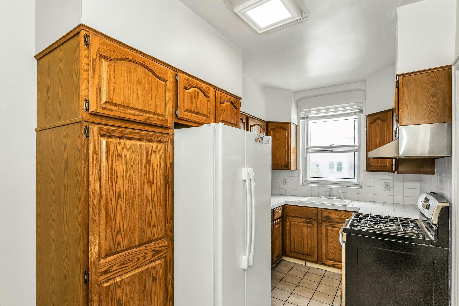 #6 photo, 32-50 77th Street, クイーンズ区 Jackson Heights , NY 11370