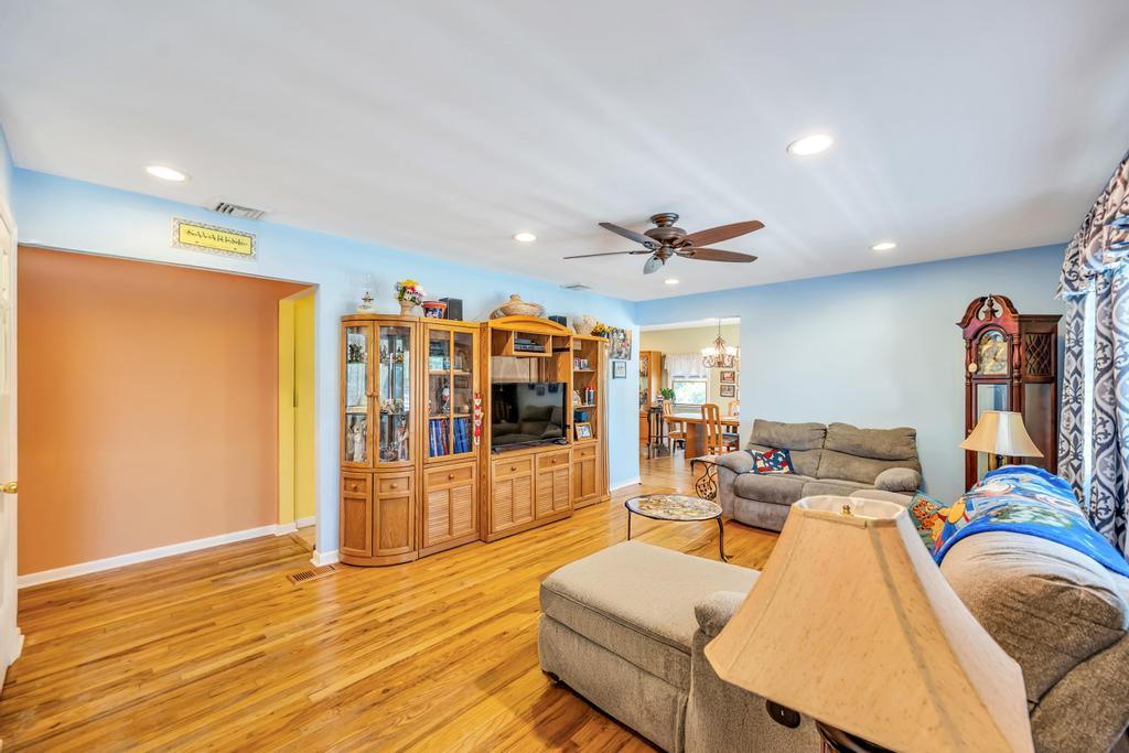 #12 photo, 64 Rockaway Street, Islip Terrace , NY 11752