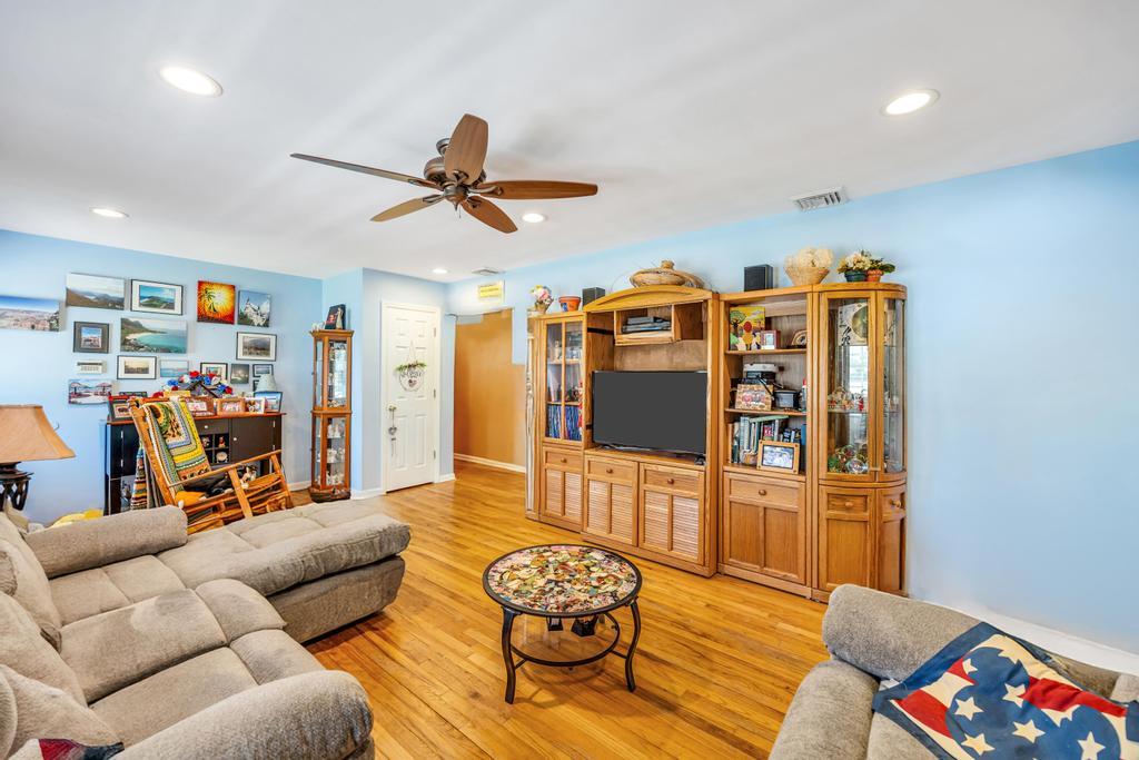 #13 photo, 64 Rockaway Street, Islip Terrace , NY 11752