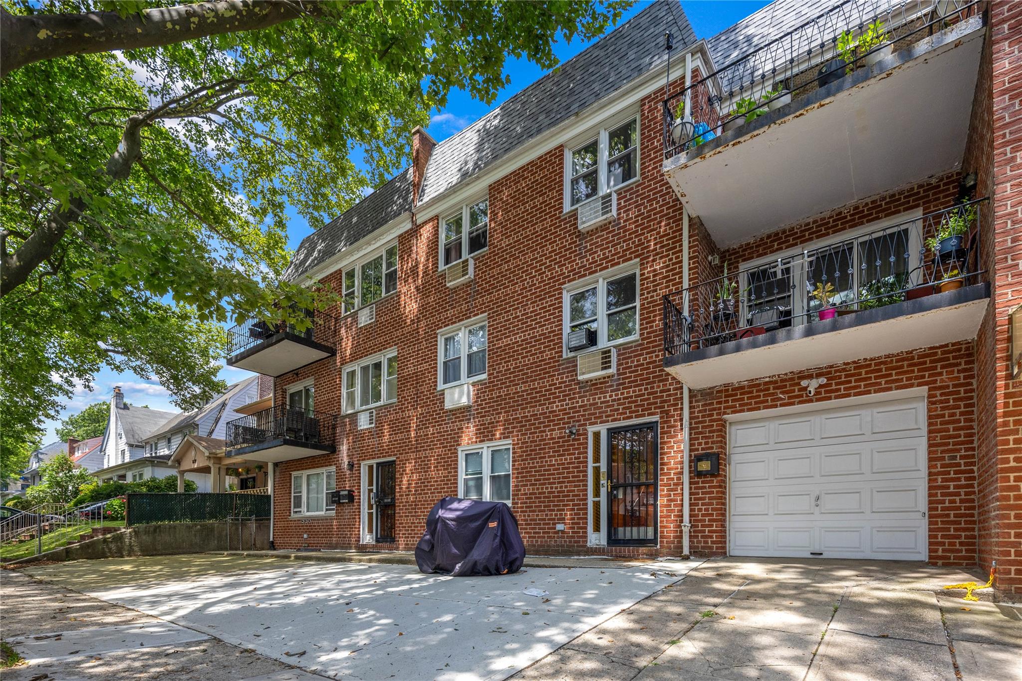 #1 photo, 85-45 Abingdon Road, クイーンズ区 Kew Gardens , NY 11415