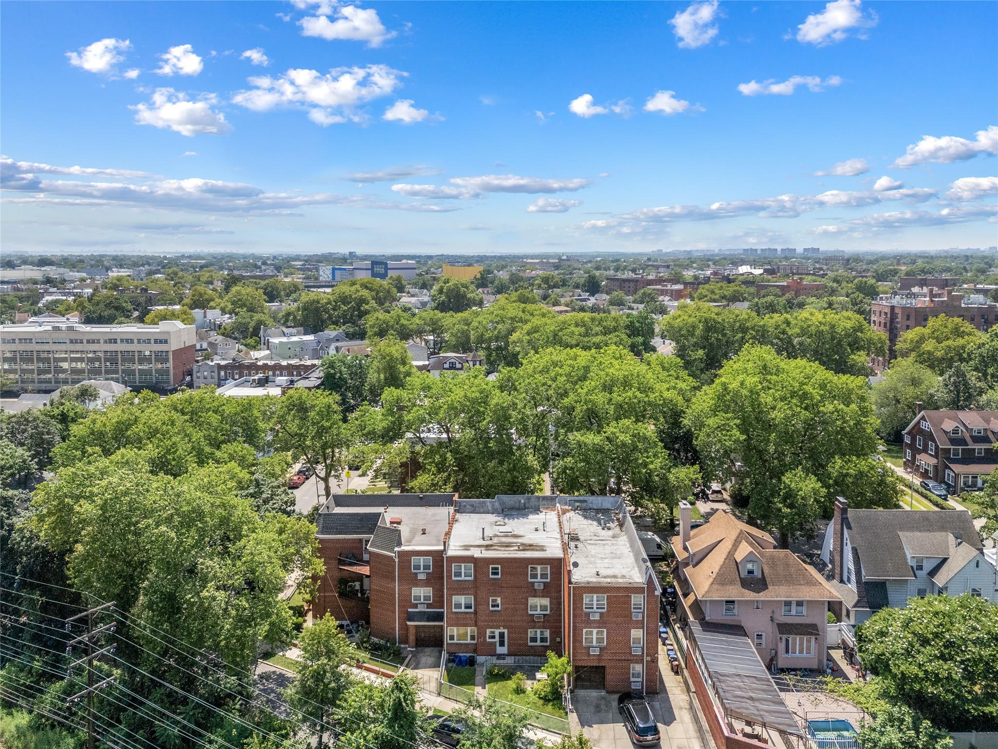 #8 photo, 85-45 Abingdon Road, クイーンズ区 Kew Gardens , NY 11415