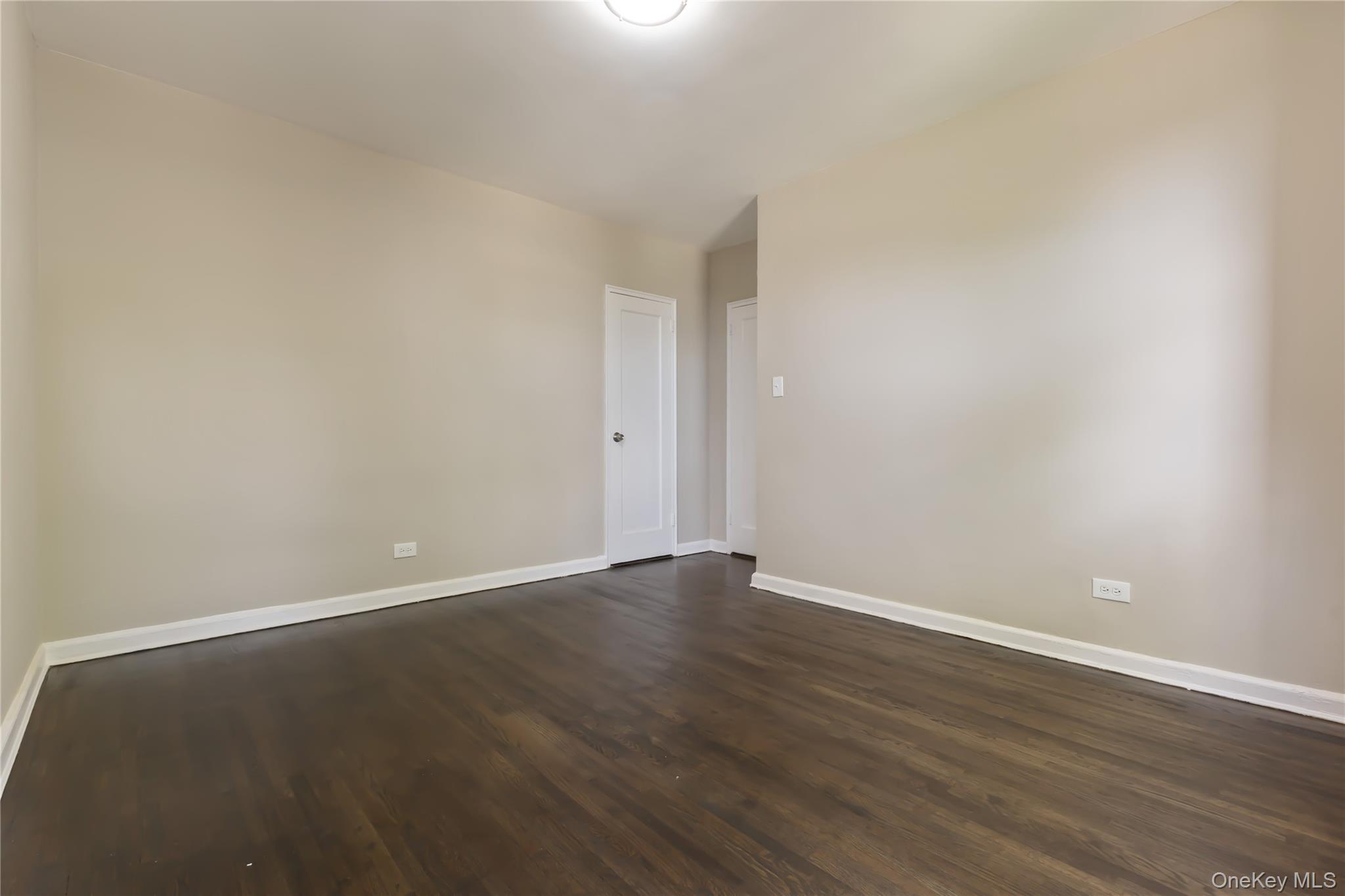 #9 photo, 112-24 Northern Boulevard, Corona , NY 11368