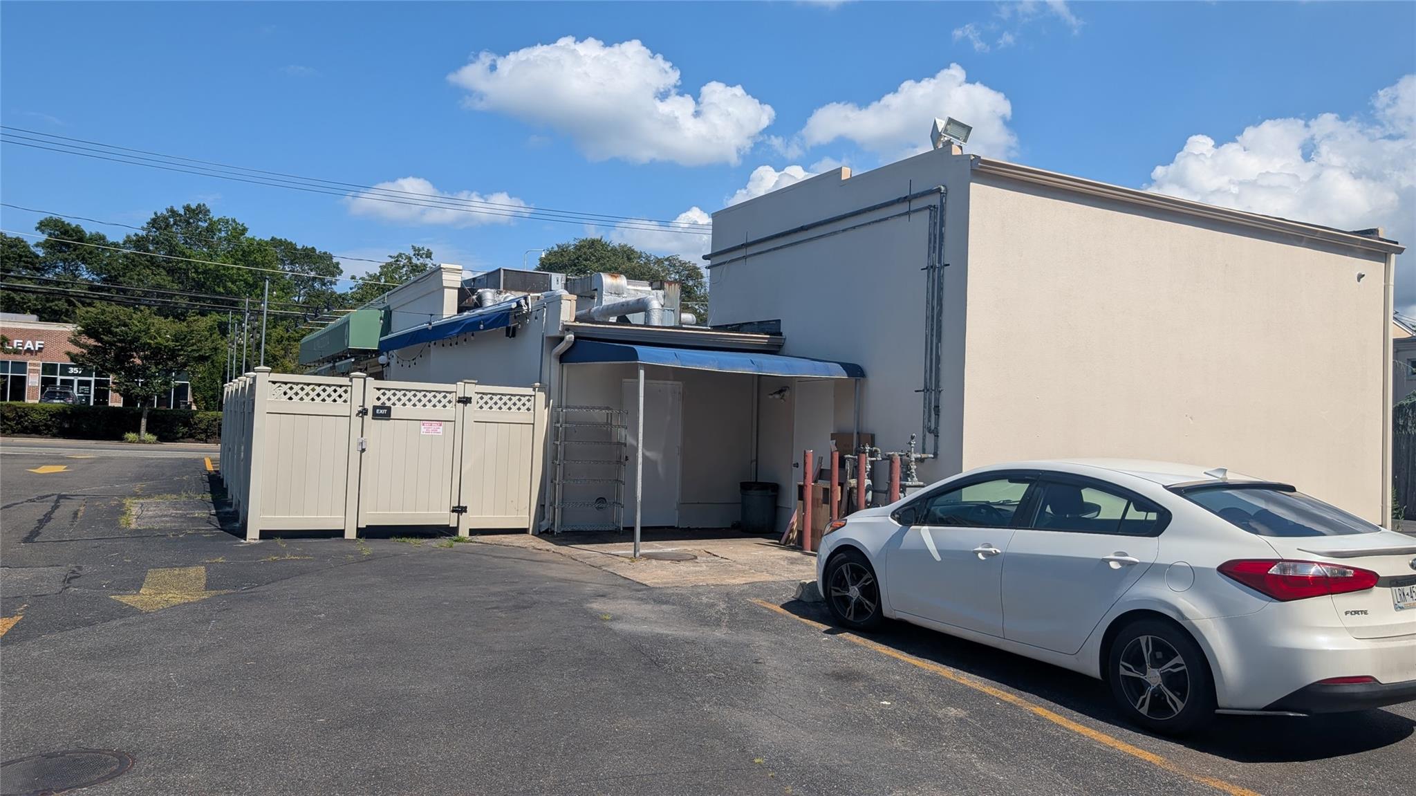 #6 photo, 352-354 Larkfield Road, サフォーク郡 East Northport , NY 11731