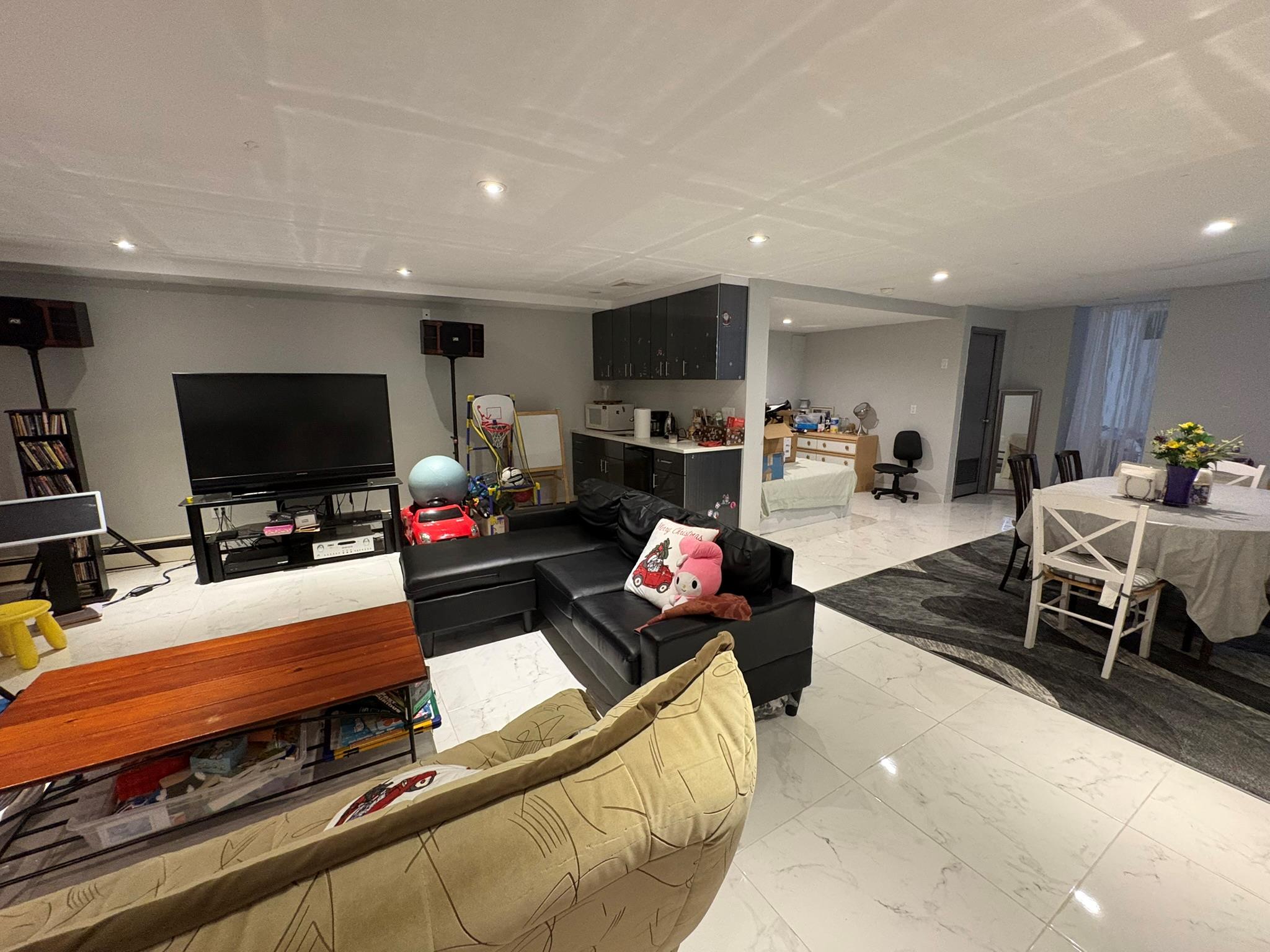 #17 photo, 164-22 73rd Ave, クイーンズ区 Fresh Meadows , NY 11366