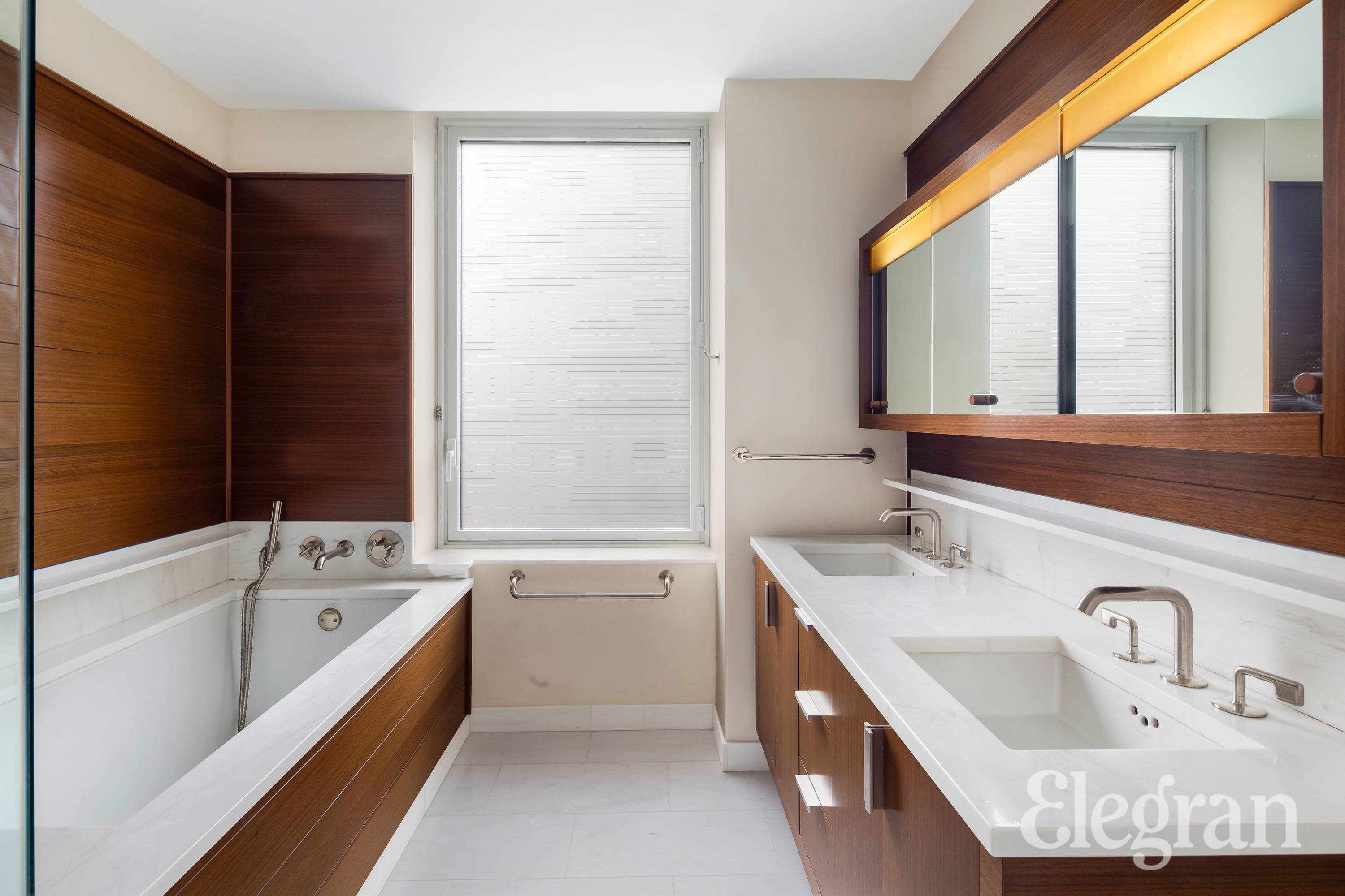 #5 photo, 60 Riverside Boulevard, マンハッタン Upper West Side , NY 10069-0201