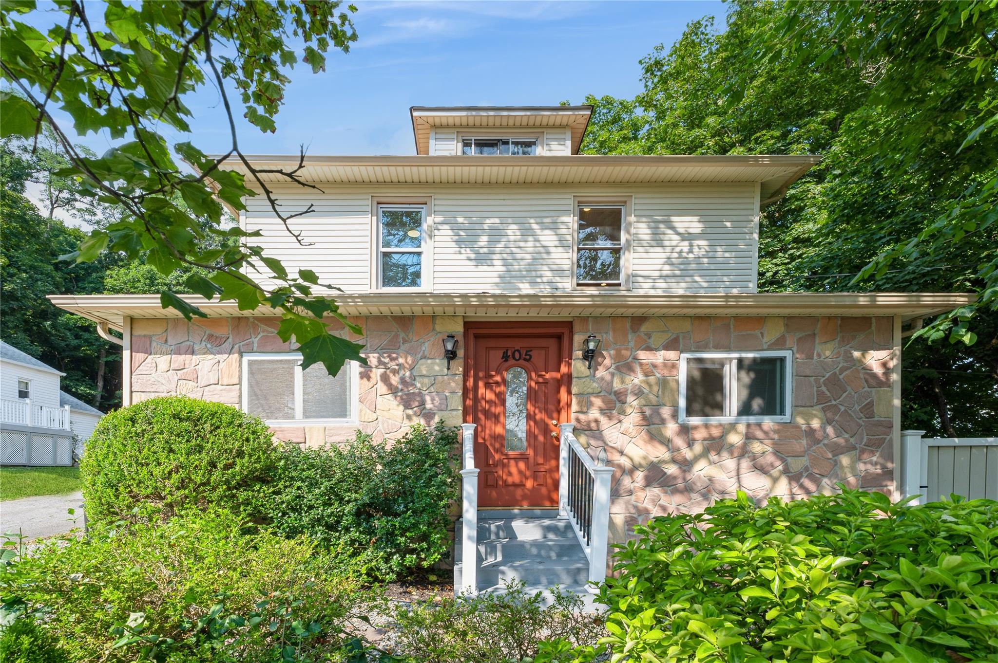 #1 photo, 405 Roberts Avenue, Yonkers , NY 10703