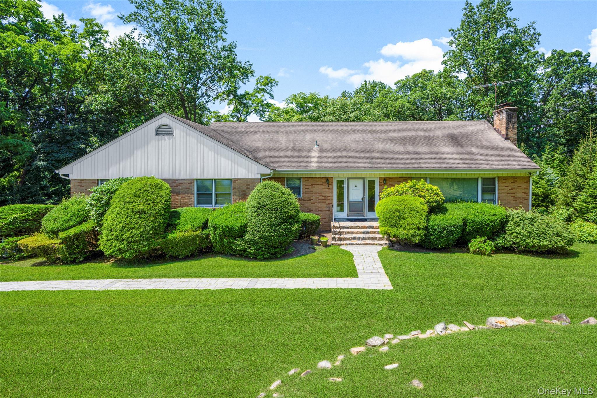 #2 photo, 6 Century Ridge Road, Purchase , NY 10577