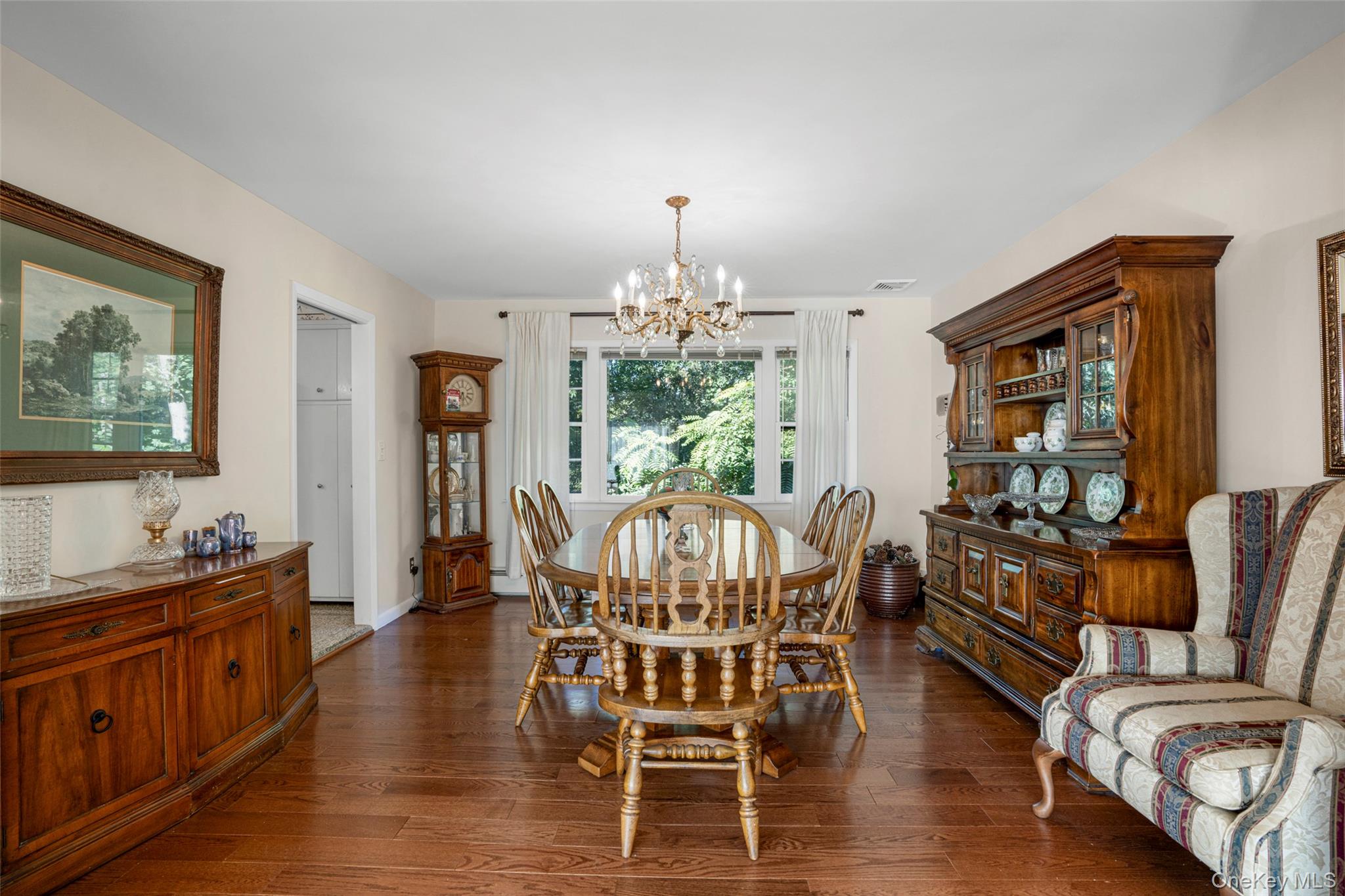 #8 photo, 6 Century Ridge Road, Purchase , NY 10577