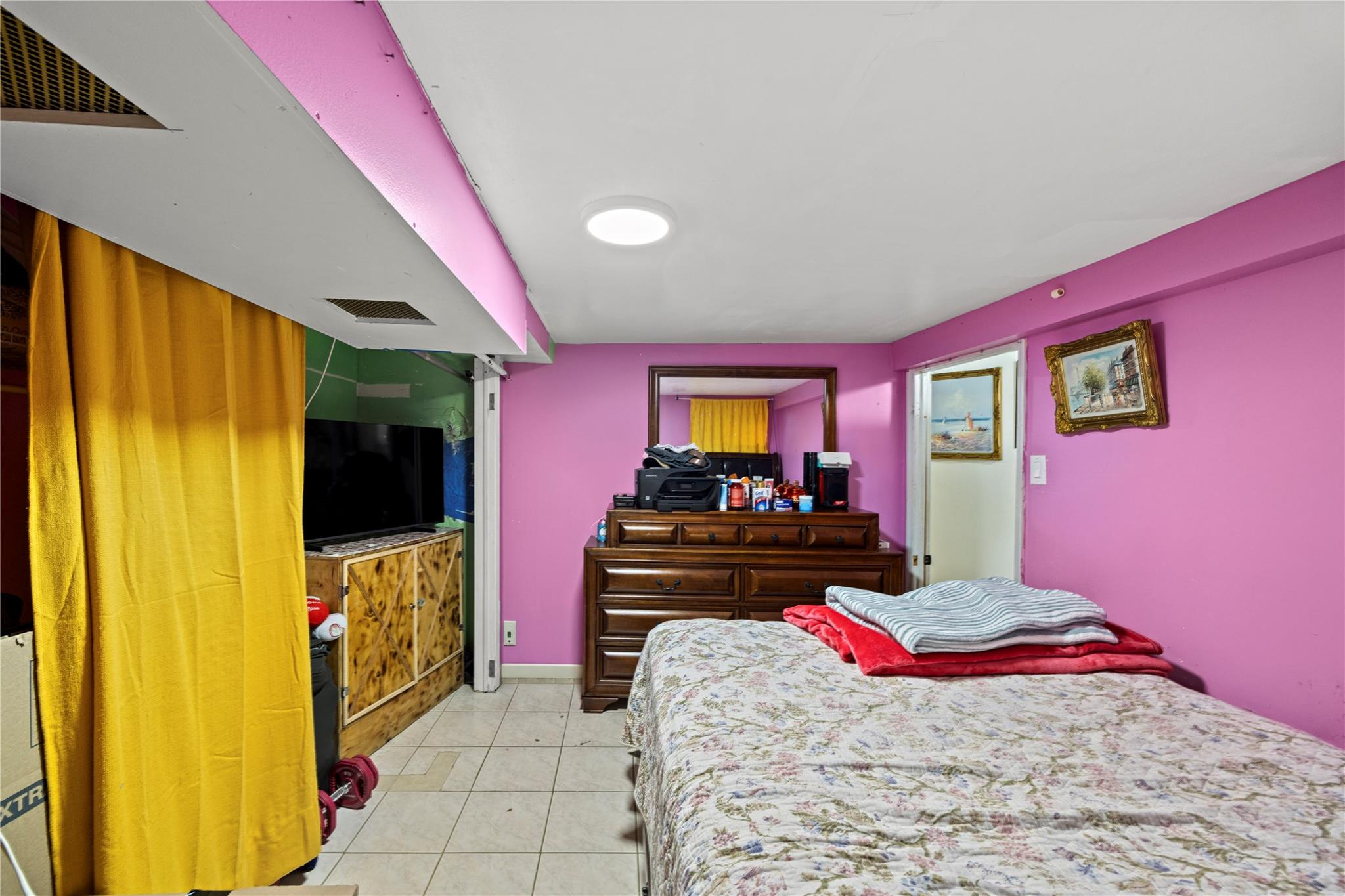 #20 photo, 12141 6th Avenue, クイーンズ区 College Point , NY 11356