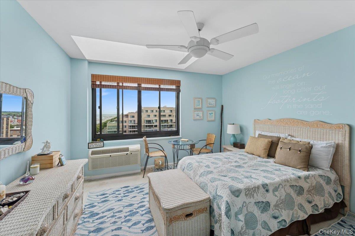 #12 photo, 100 W Broadway, 長島 長灘 Long Beach , NY 11561