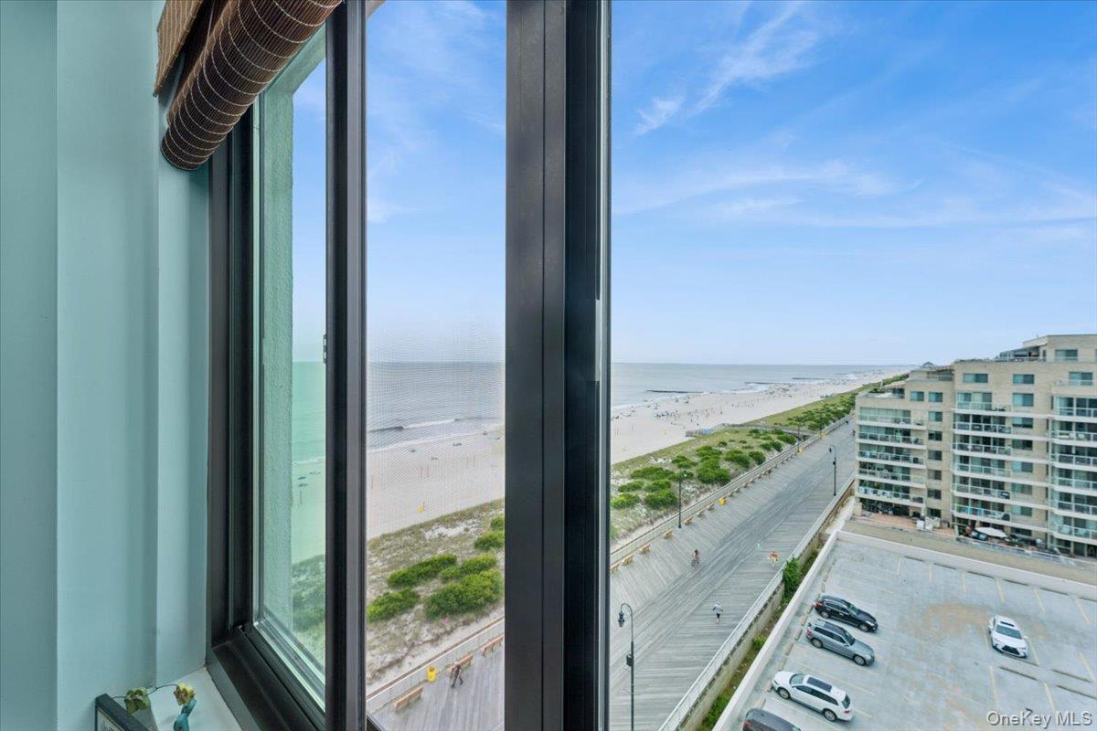 #18 photo, 100 W Broadway, 長島 長灘 Long Beach , NY 11561