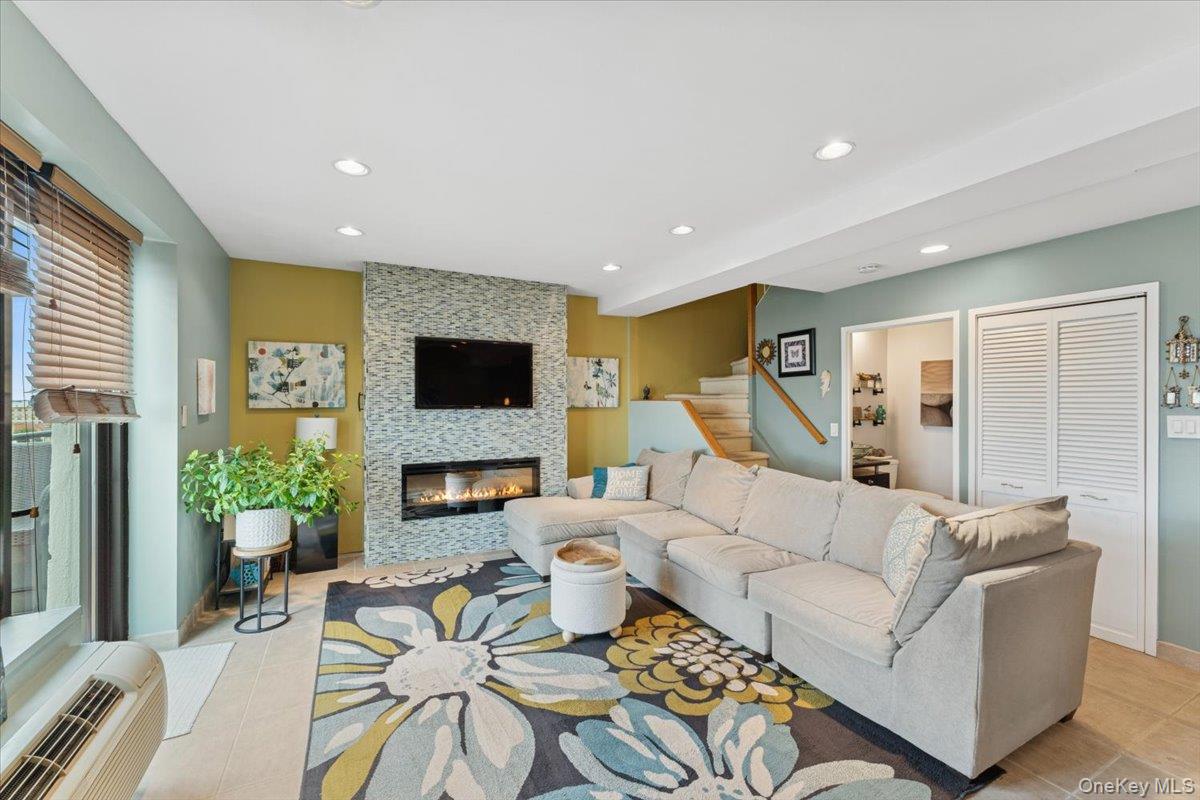 #4 photo, 100 W Broadway, 長島 長灘 Long Beach , NY 11561