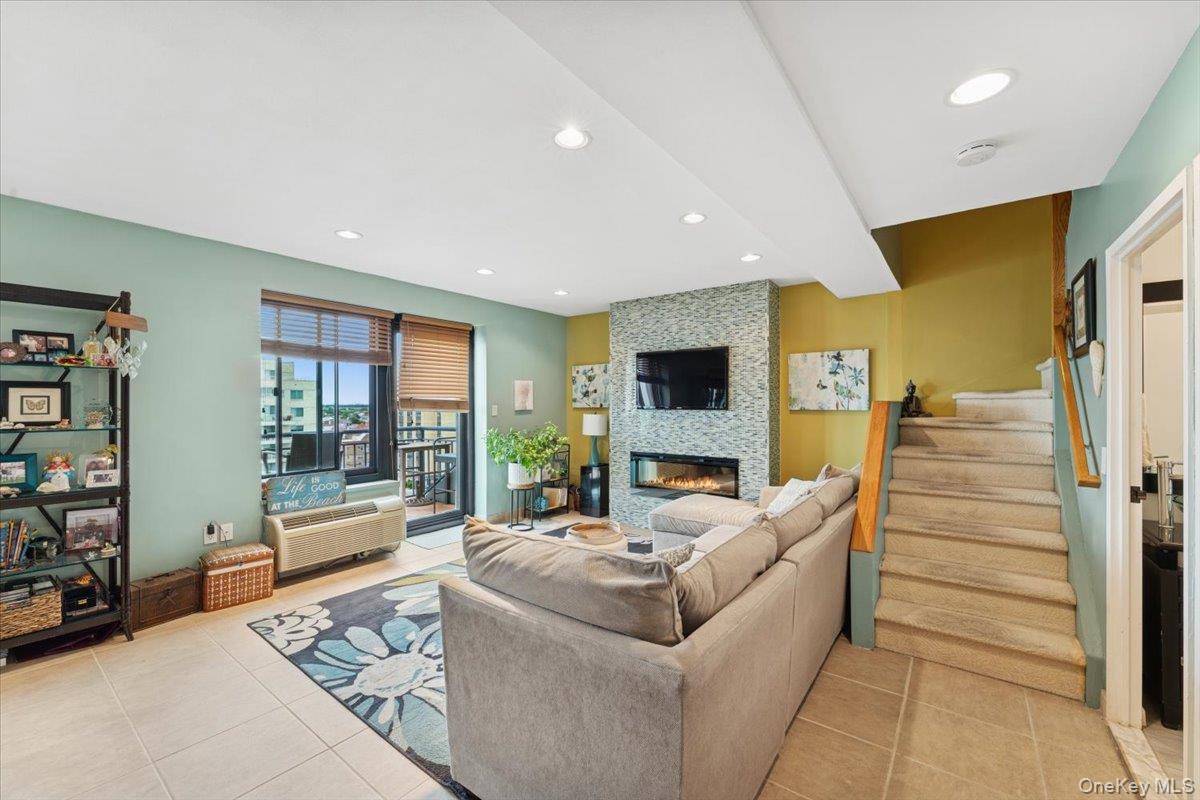 #5 photo, 100 W Broadway, 長島 長灘 Long Beach , NY 11561