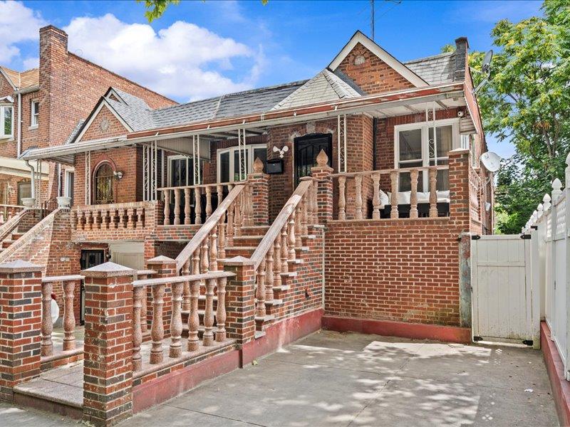 #1 photo, 31 E 43rd Street, 布鲁克林 Brooklyn , NY 11203