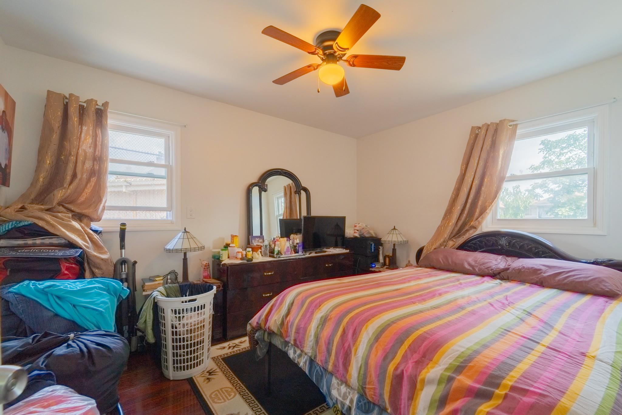 #10 photo, 107-01 Monterey Street, 皇后区 Queens Village , NY 11429