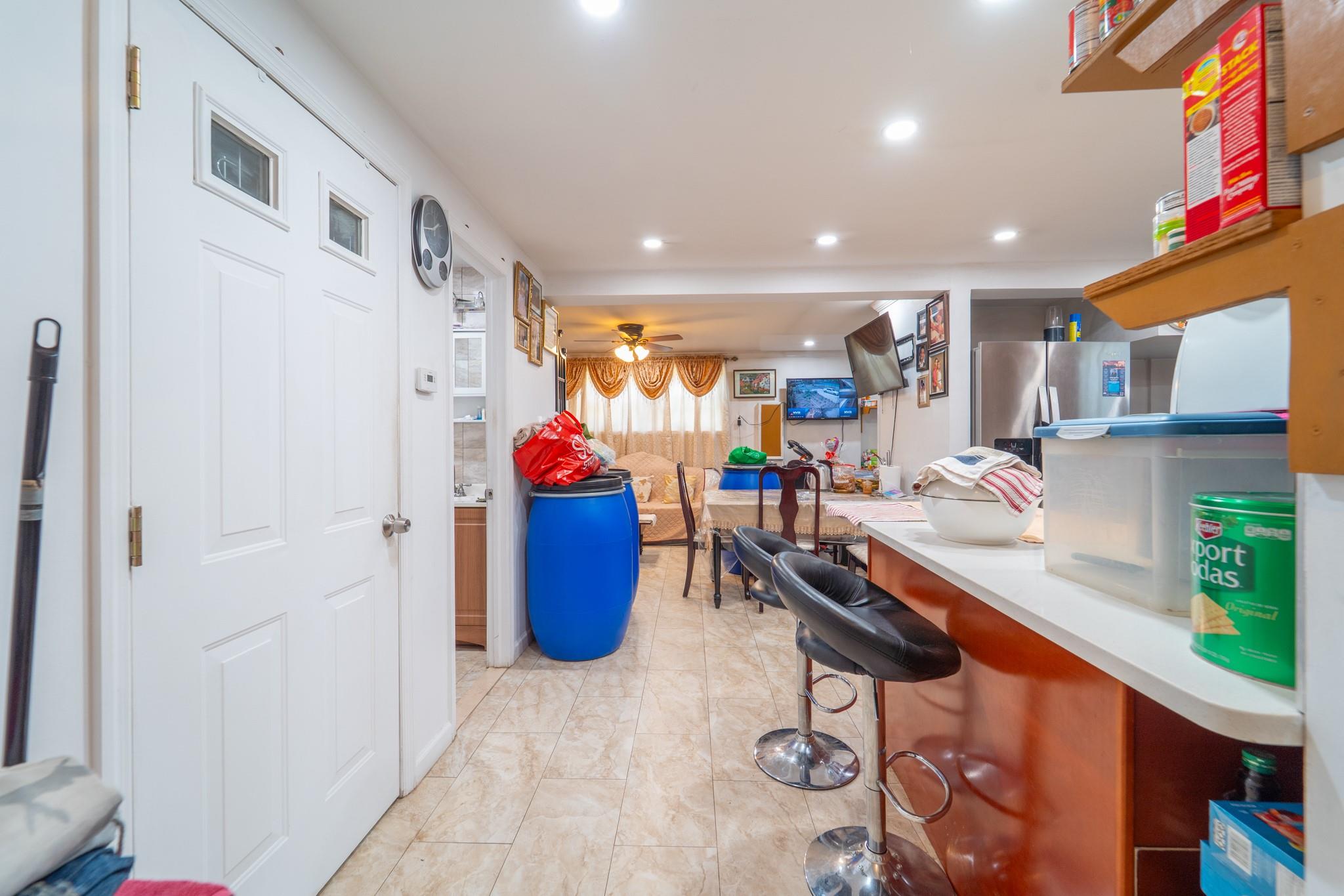 #16 photo, 107-01 Monterey Street, 皇后区 Queens Village , NY 11429