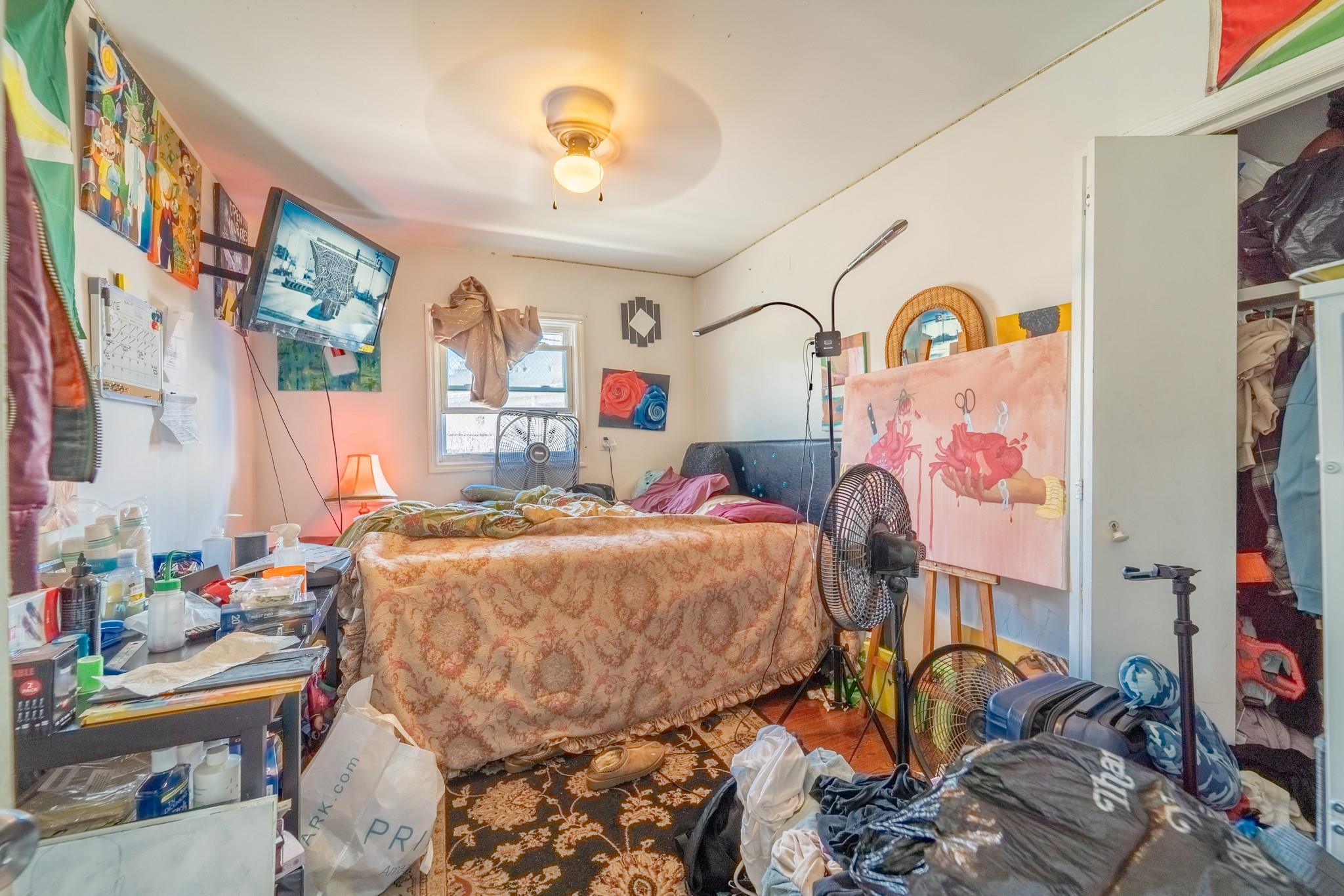 #8 photo, 107-01 Monterey Street, 皇后区 Queens Village , NY 11429