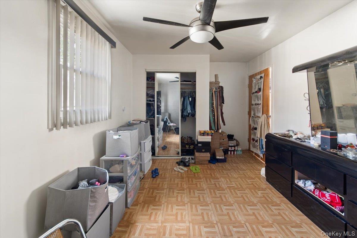 #16 photo, 730 Logan Avenue, ブロンクス区 Bronx , NY 10465