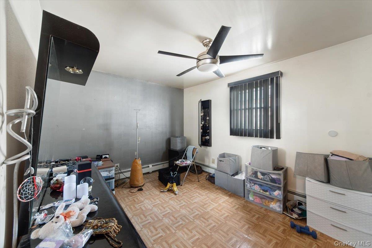 #20 photo, 730 Logan Avenue, ブロンクス区 Bronx , NY 10465