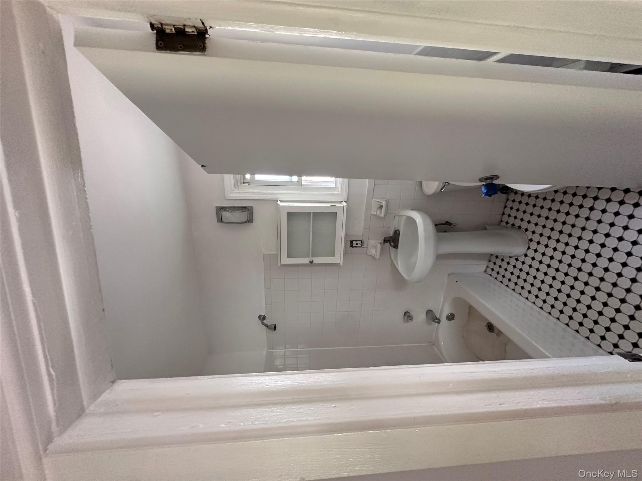 #9 photo, 31 ROGER Street, Tuckahoe , NY 10707