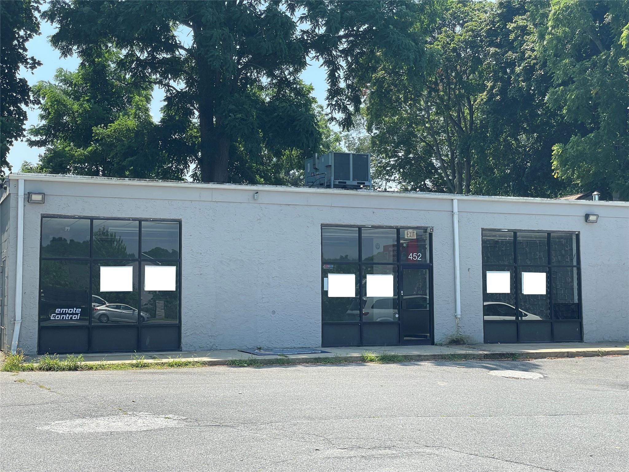 #1 photo, 452 Middle Country Road, Selden , NY 11784