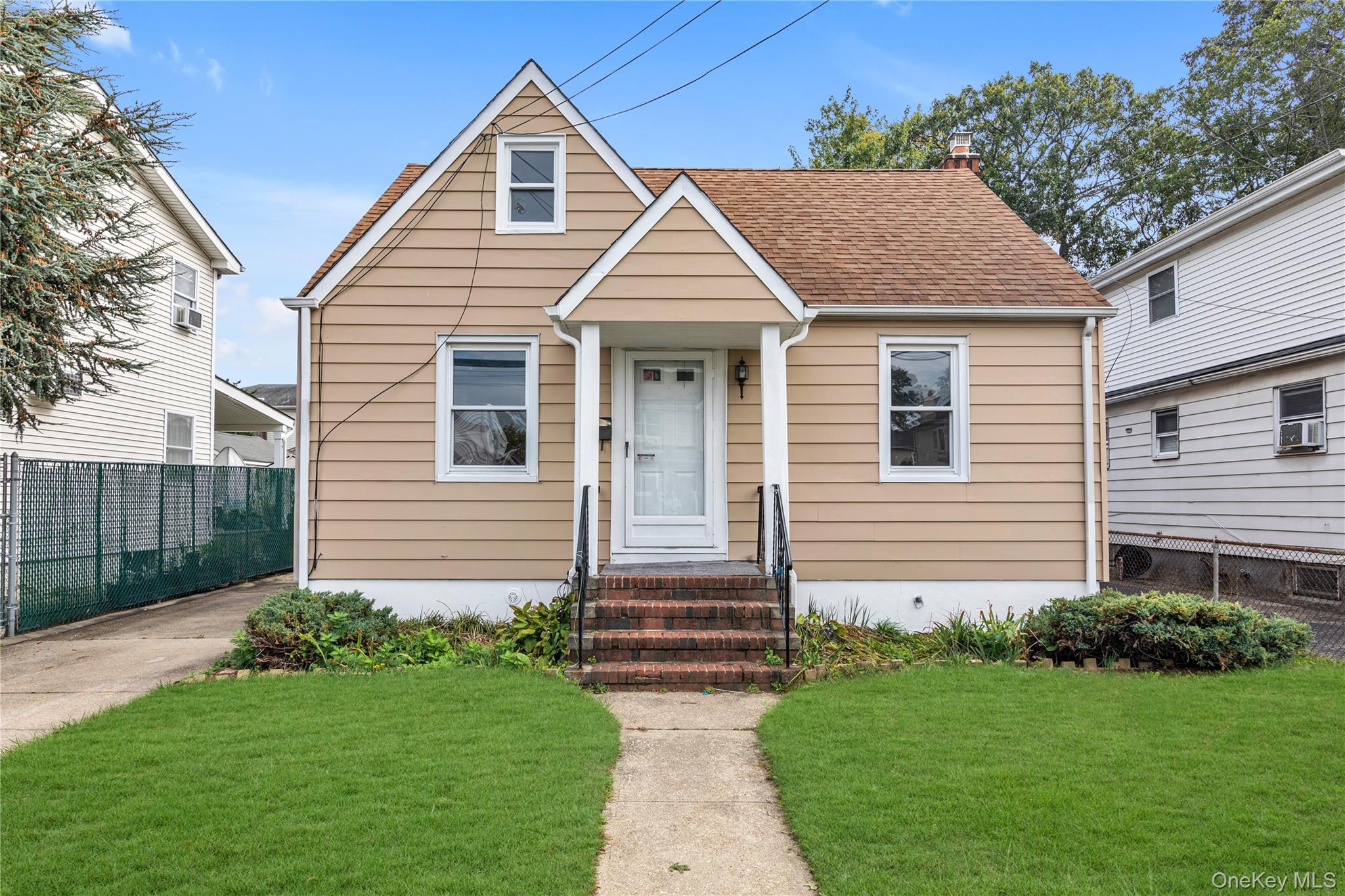 #1 photo, 191 Litchfield Avenue, Elmont , NY 11003