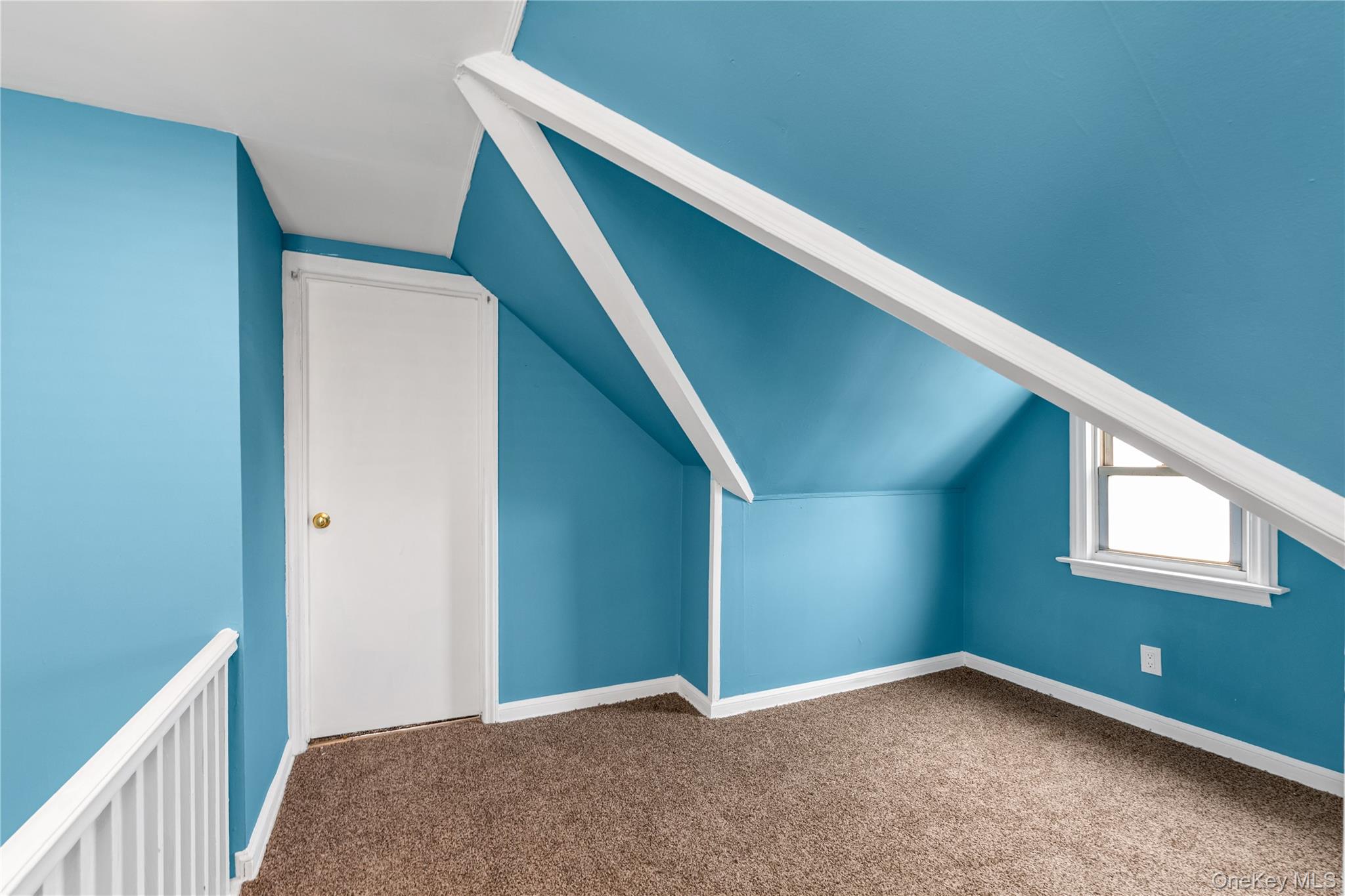 #12 photo, 191 Litchfield Avenue, Elmont , NY 11003