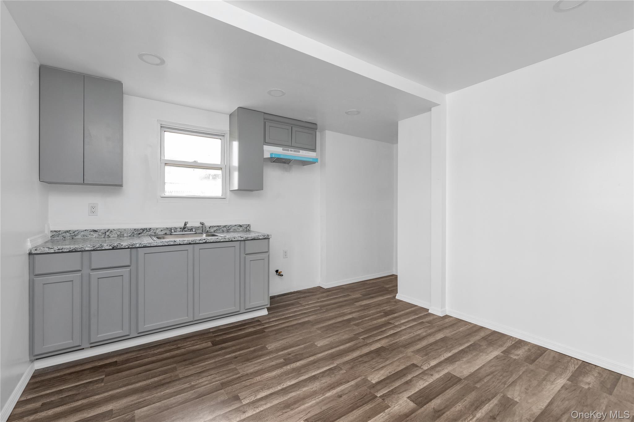 #6 photo, 191 Litchfield Avenue, Elmont , NY 11003