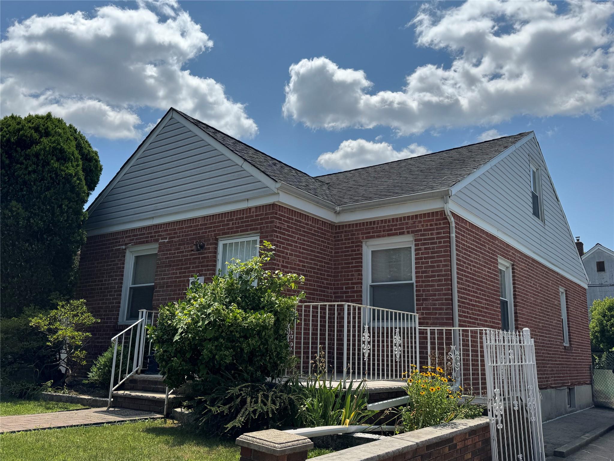 #1 photo, 163-16 25th Ave, Whitestone , NY 11357